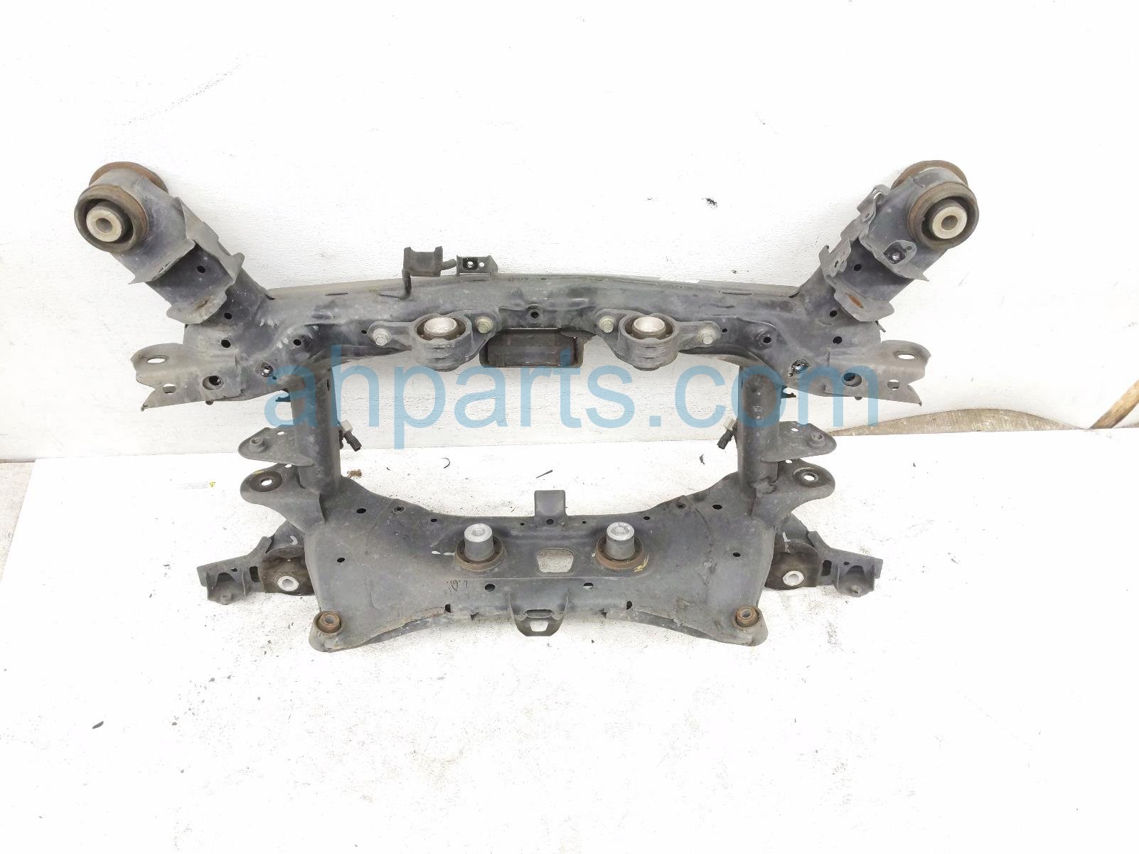 2021 Honda Pilot Crossmember Rear Sub Frame / Cradle 50300 TG7 A02 Replacement 2021 Honda Pilot Crossmember Rear Sub Frame / Cradle 50300 TG7 A02 Replacement thumbnail