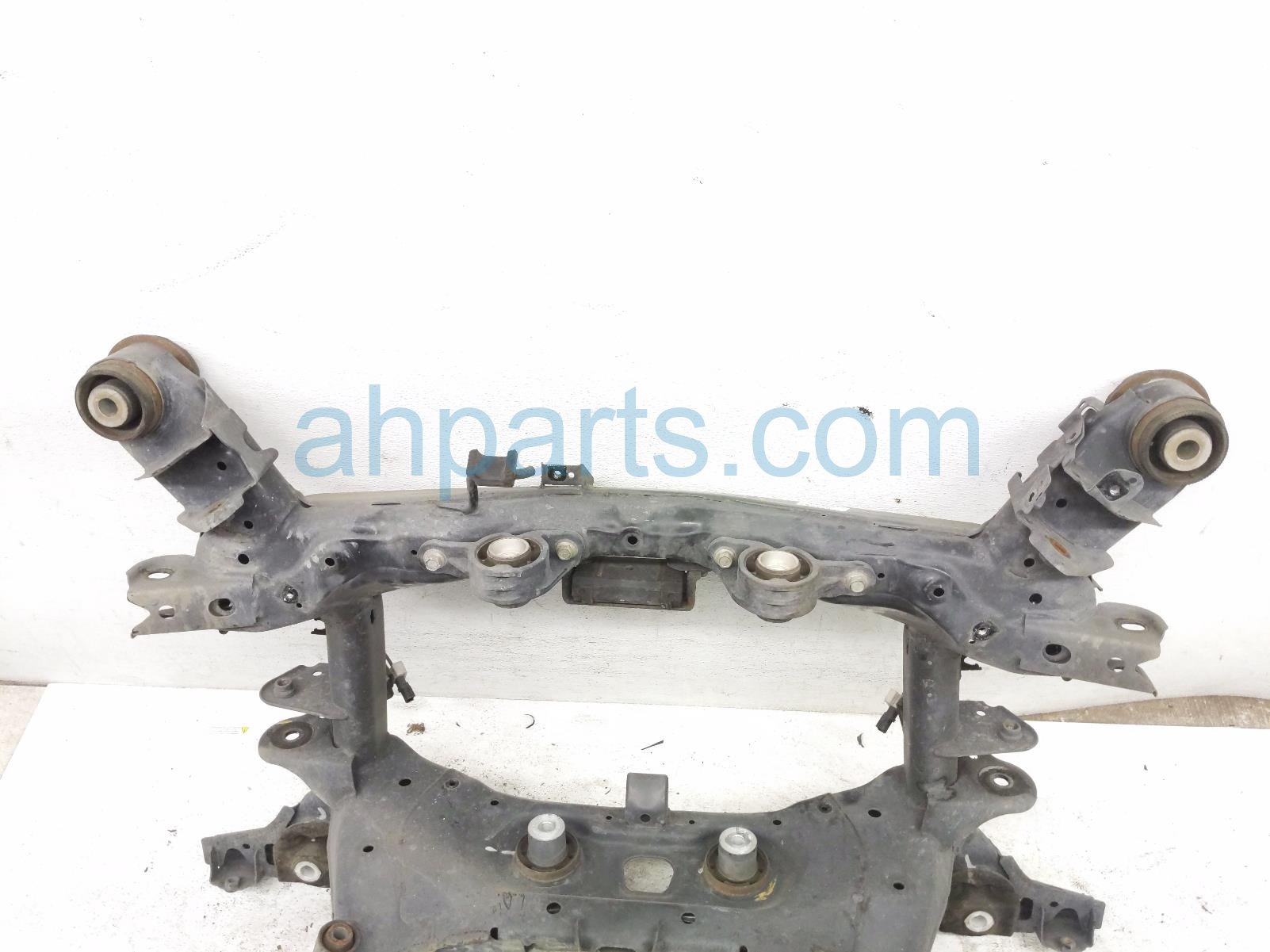 2021 Honda Pilot Crossmember Rear Sub Frame / Cradle 50300 TG7 A02 Replacement 2021 Honda Pilot Crossmember Rear Sub Frame / Cradle 50300 TG7 A02 Replacement thumbnail