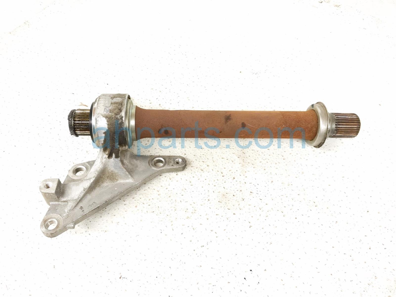 $60 Honda RH INTERMEDIATE JACK SHAFT - AT