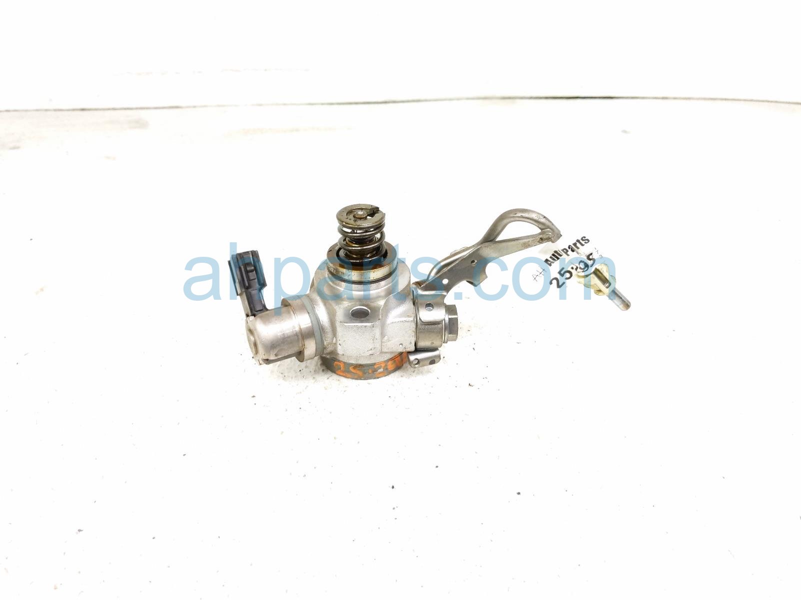 $199 Honda HIGH PRESSURE FUEL PUMP - ENGINE MTD $199 Honda HIGH PRESSURE FUEL PUMP - ENGINE MTD