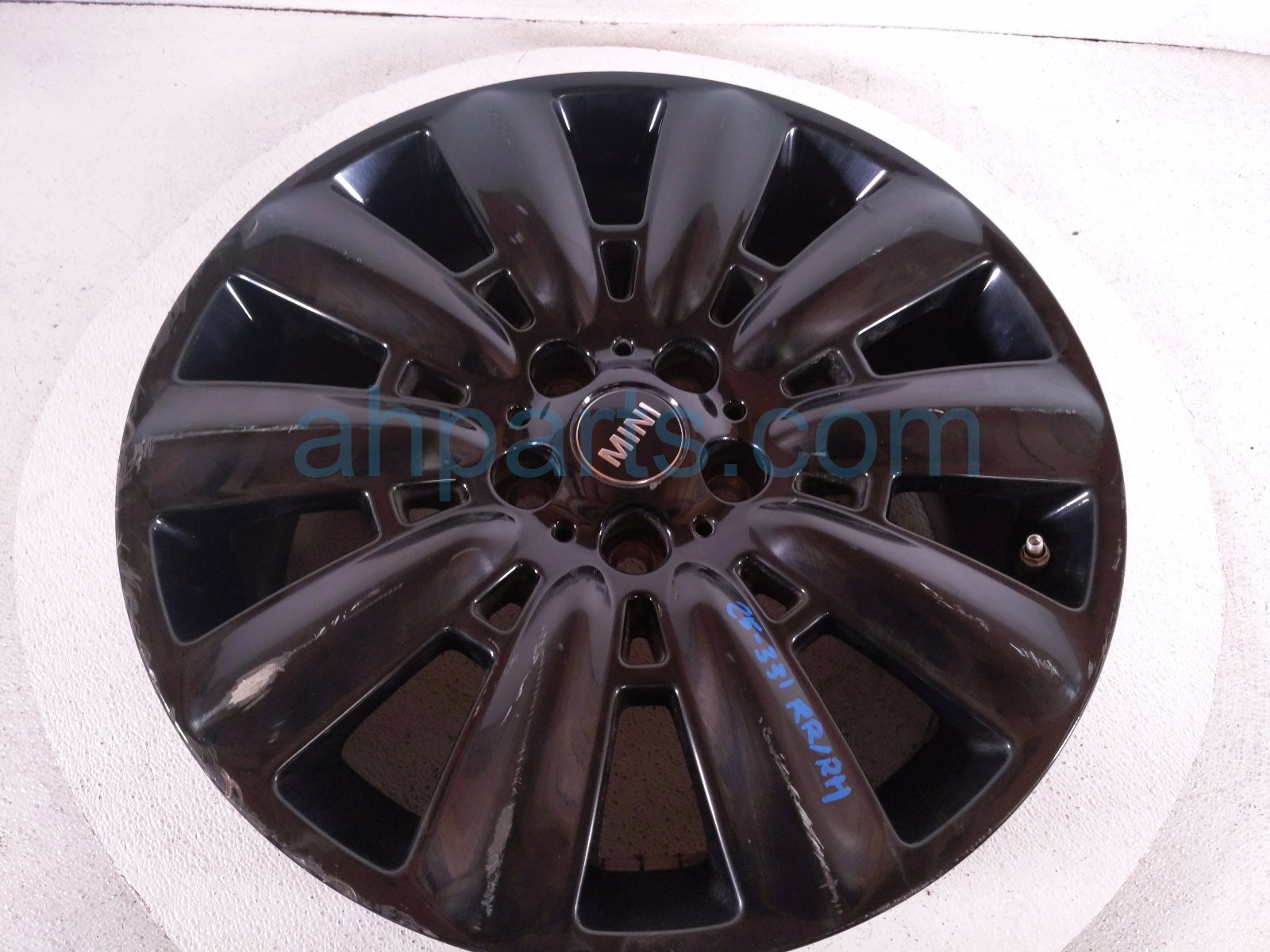 $125 BMW RR/RH WHEEL / RIM - $125 BMW RR/RH WHEEL / RIM -