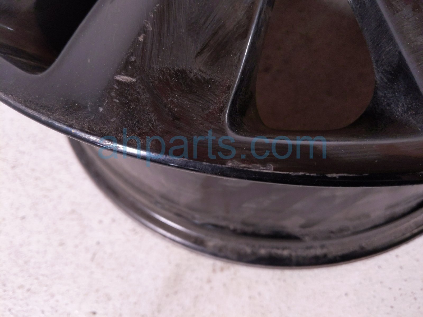 2017 BMW Minicooper Countryman Front Driver Wheel / Rim 36 11 6 856 034 Replacement 2017 BMW Minicooper Countryman Front Driver Wheel / Rim 36 11 6 856 034 Replacement thumbnail