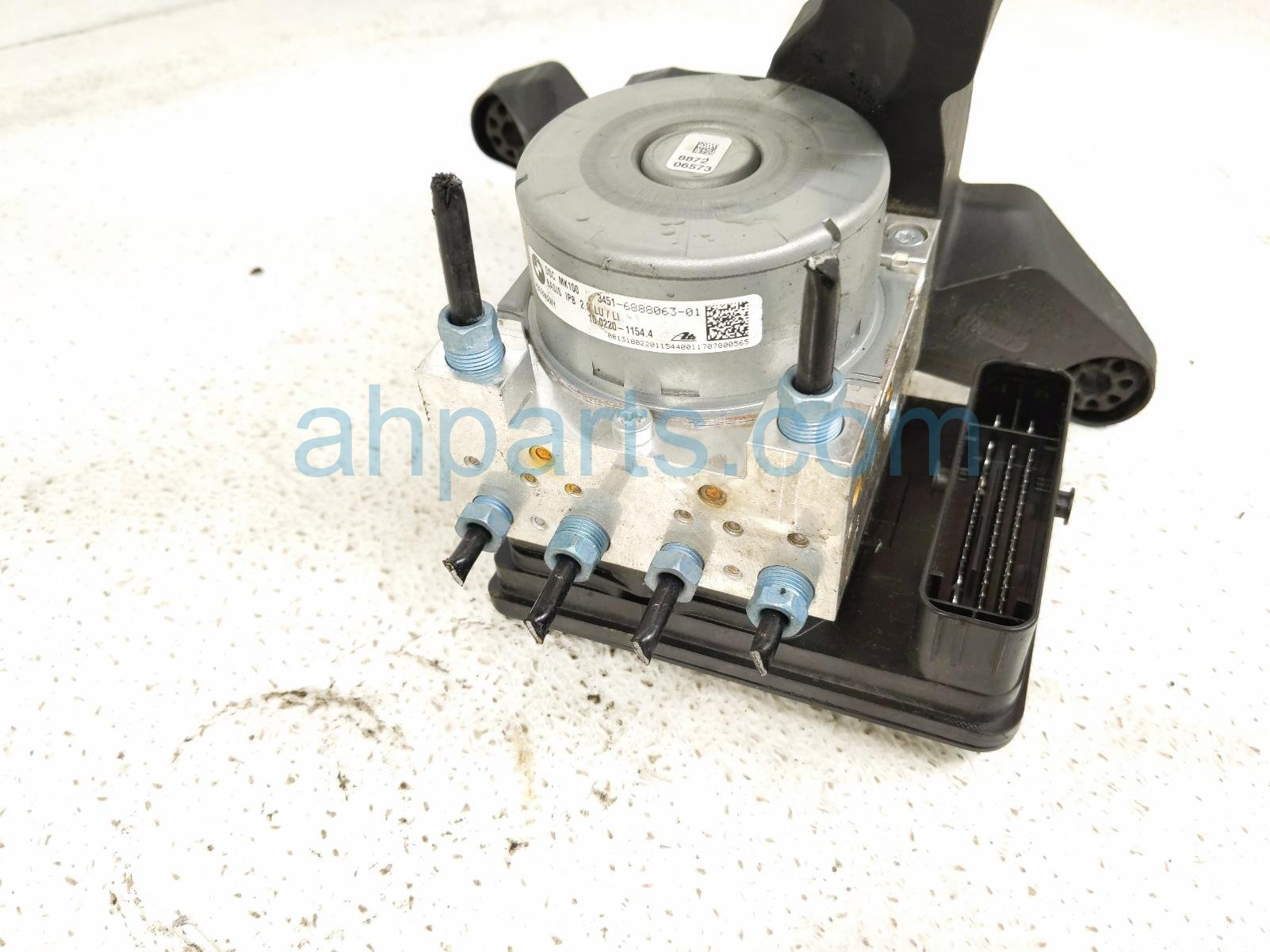 2017 BMW Minicooper Countryman (anti Lock Brake) Abs/vsa Pump Modulator 34 51 6 799 814 Replacement 2017 BMW Minicooper Countryman (anti Lock Brake) Abs/vsa Pump Modulator 34 51 6 799 814 Replacement thumbnail