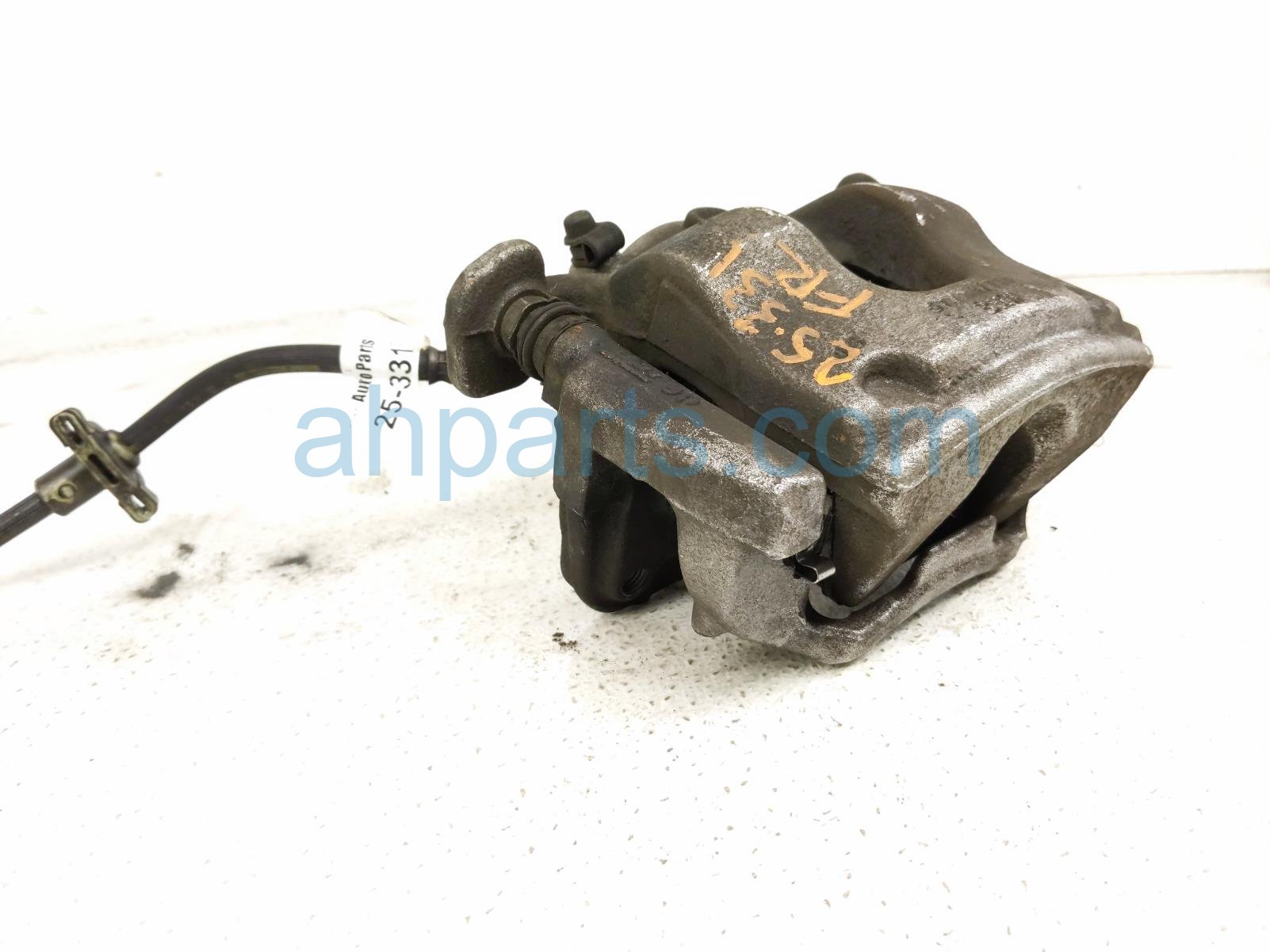 2017 BMW Minicooper Countryman Front Passenger Brake Caliper 34 11 6 860 268 Replacement 2017 BMW Minicooper Countryman Front Passenger Brake Caliper 34 11 6 860 268 Replacement thumbnail