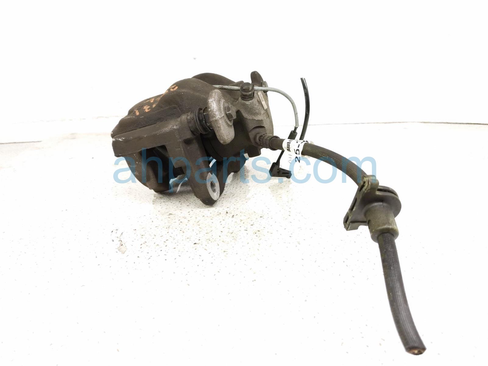2017 BMW Minicooper Countryman Front Driver Brake Caliper 34 11 6 860 267 Replacement 2017 BMW Minicooper Countryman Front Driver Brake Caliper 34 11 6 860 267 Replacement thumbnail