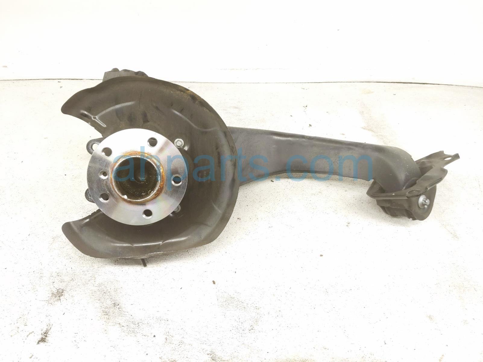 $99 BMW RR/LH LOWER ARM + SPINDLE KNUCKLE