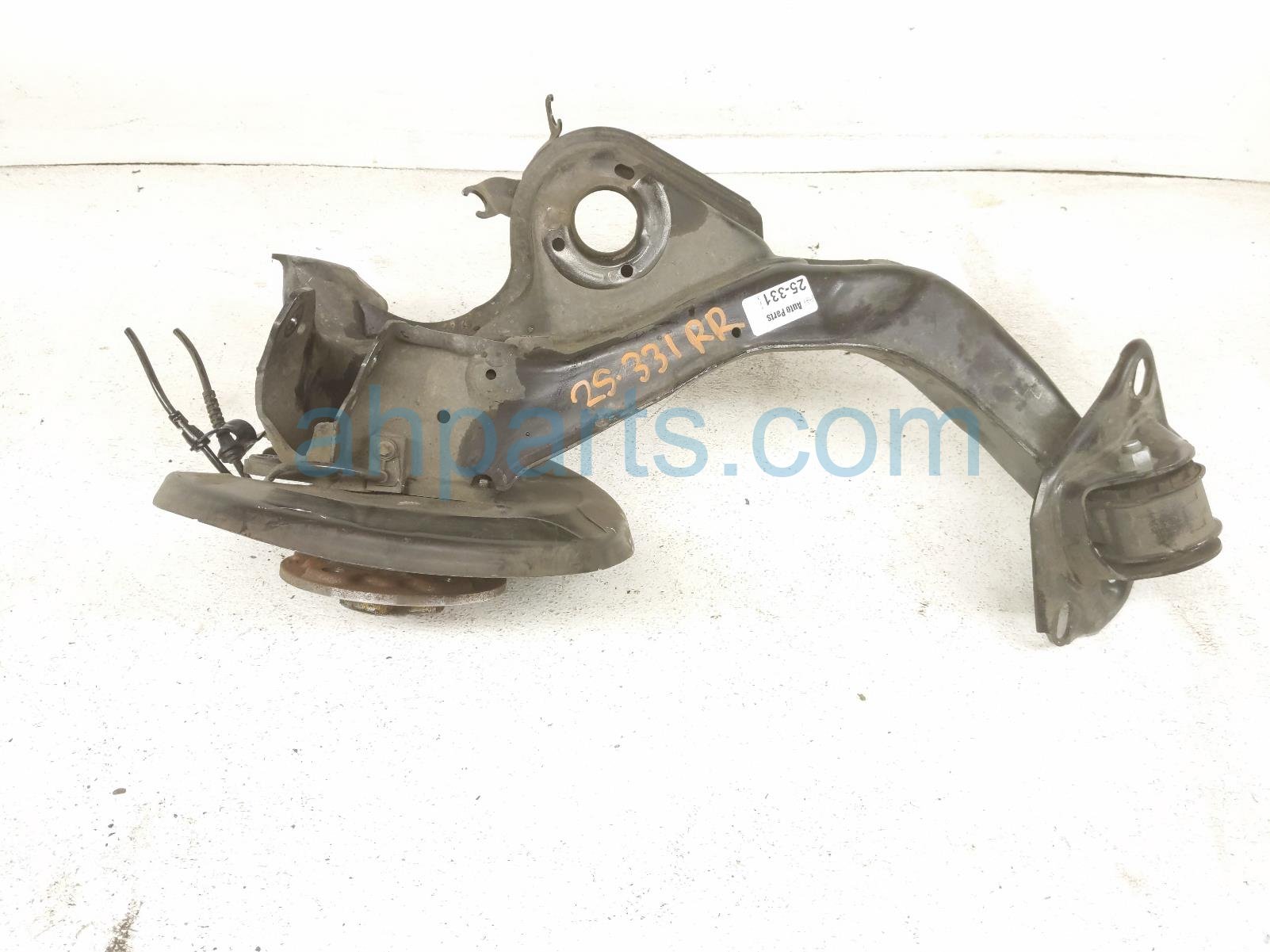 $99 BMW RR/RH LOWER ARM + SPINDLE KNUCKLE