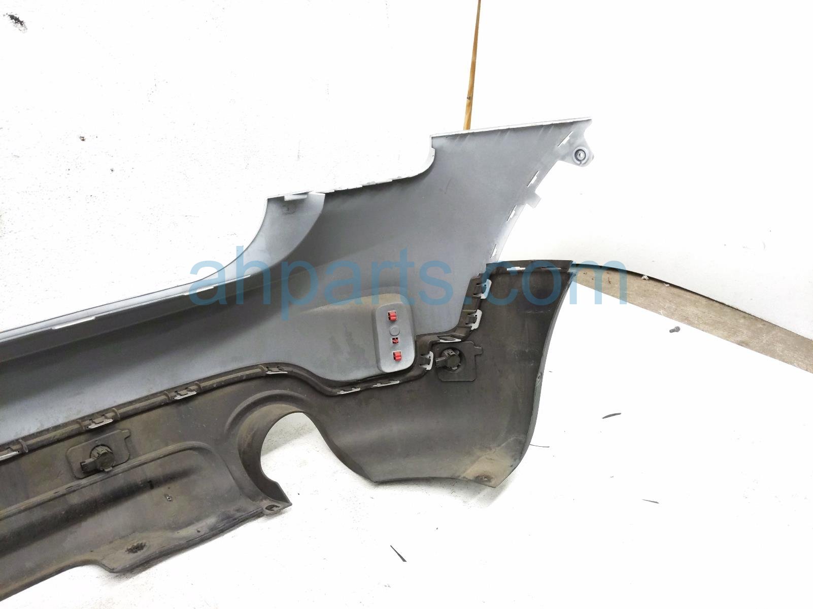 2017 BMW Minicooper Countryman Rear Bumper Cover White 51 12 7 391 197 Replacement 2017 BMW Minicooper Countryman Rear Bumper Cover White 51 12 7 391 197 Replacement thumbnail