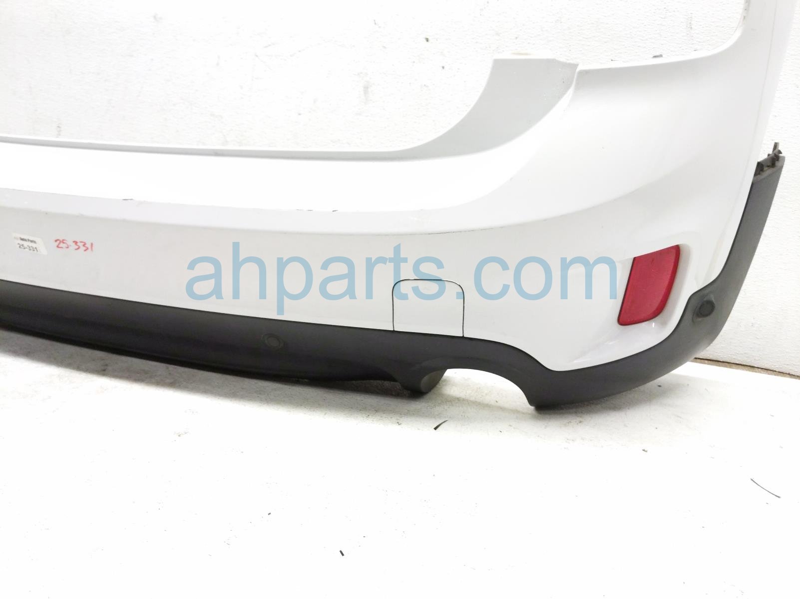 2017 BMW Minicooper Countryman Rear Bumper Cover White 51 12 7 391 197 Replacement 2017 BMW Minicooper Countryman Rear Bumper Cover White 51 12 7 391 197 Replacement thumbnail