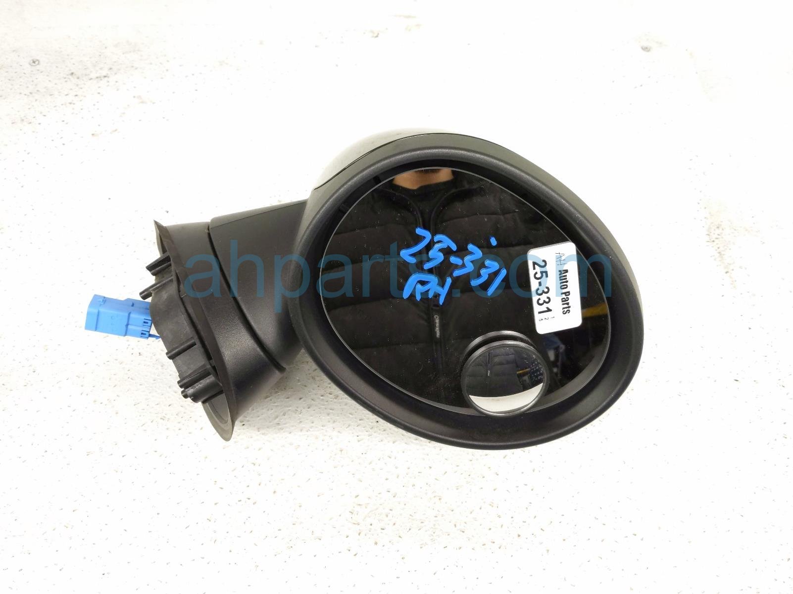 BMW RH SIDE VIEW MIRROR - BLACK BMW RH SIDE VIEW MIRROR - BLACK