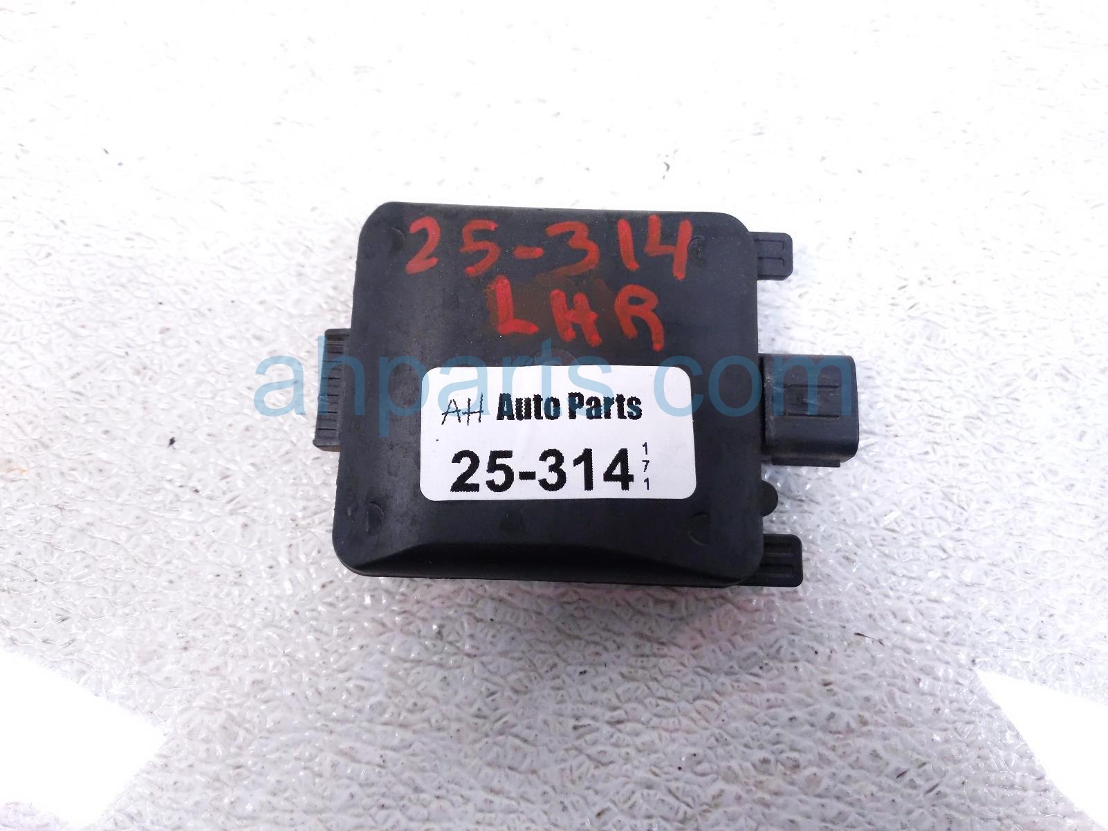 $199 Volvo RR/LH BLIND SPOT RADAR MODULE $199 Volvo RR/LH BLIND SPOT RADAR MODULE