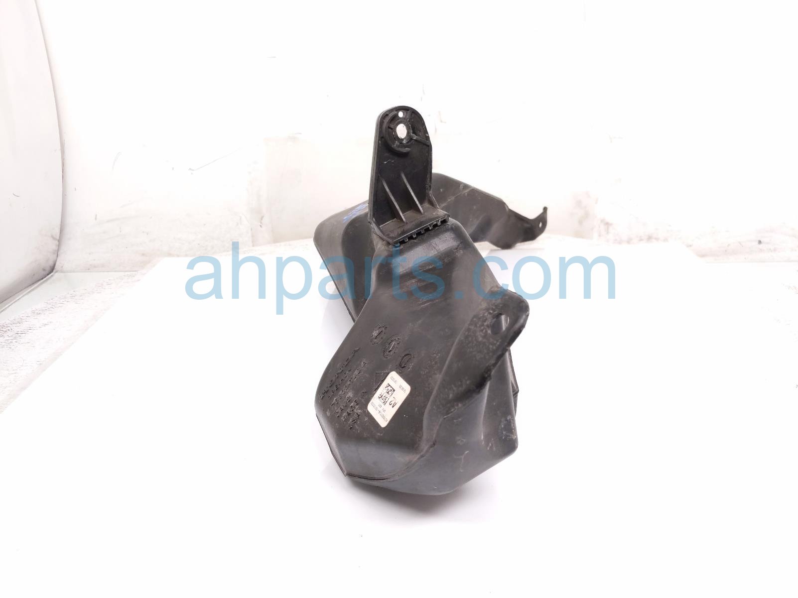 2020 Acura RDX Windshield Washer Reservoir Tank 76841 TJB A02 Replacement 2020 Acura RDX Windshield Washer Reservoir Tank 76841 TJB A02 Replacement thumbnail