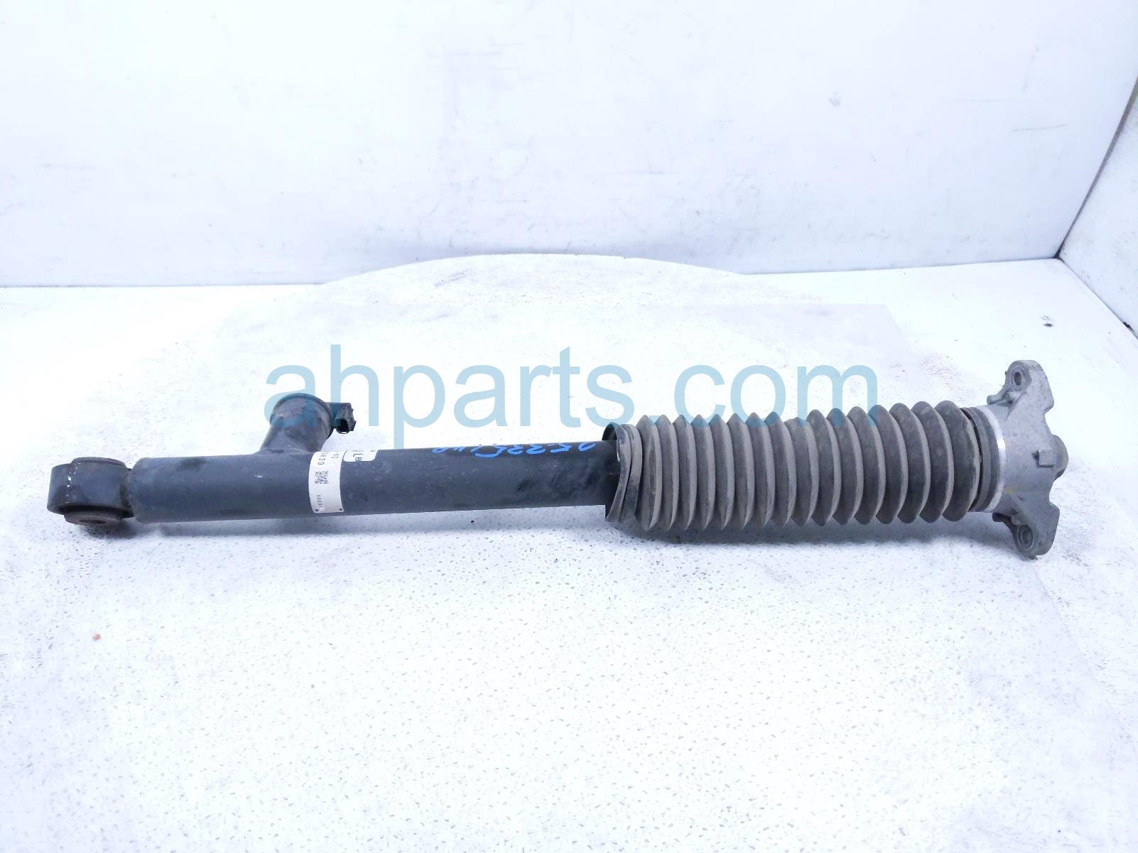 2020 Acura RDX Strut / Spring / Rear Driver Shock Absorber chk *advance 52621 TJB A51 Replacement 2020 Acura RDX Strut / Spring / Rear Driver Shock Absorber chk *advance 52621 TJB A51 Replacement thumbnail