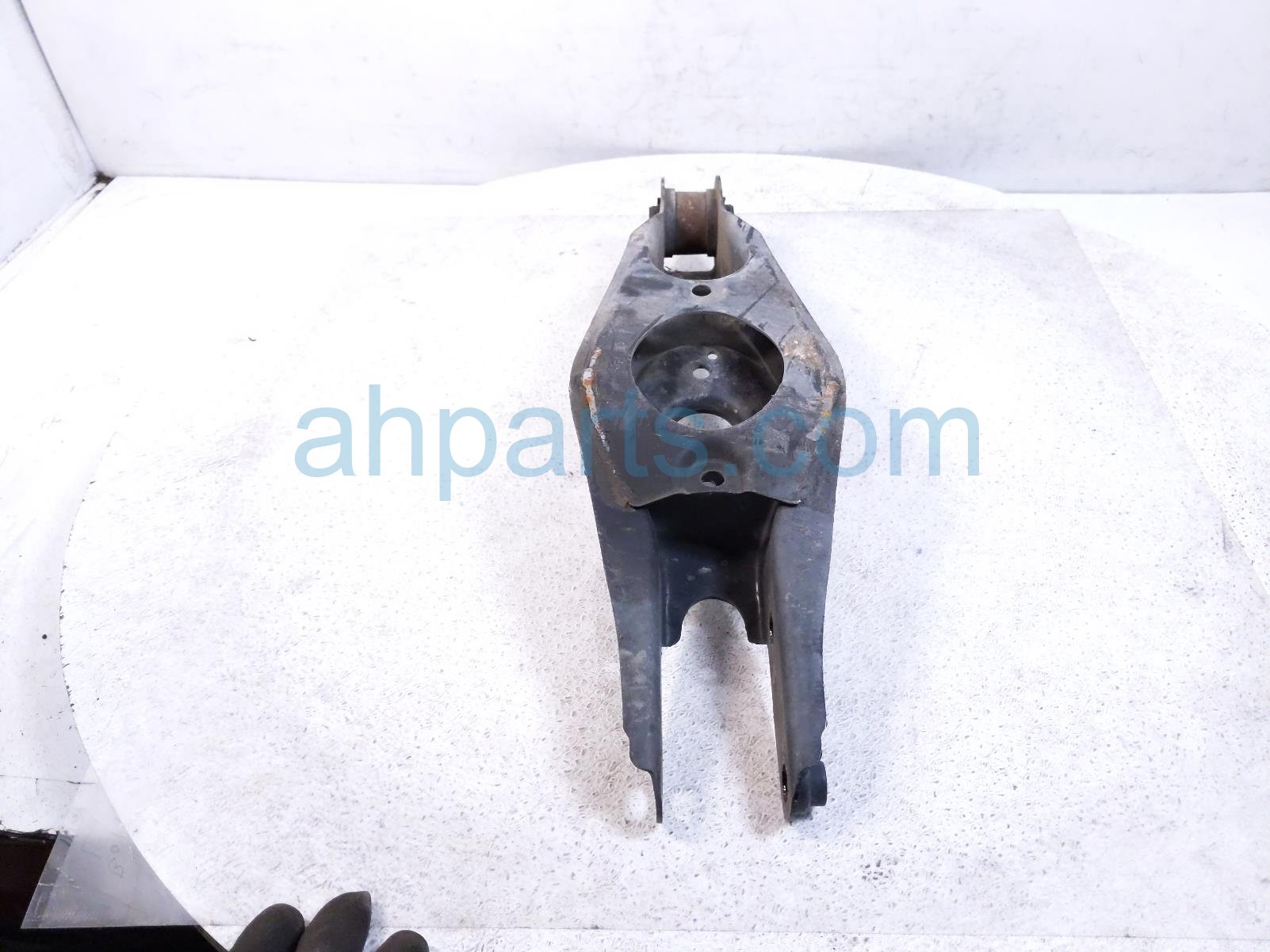 2020 Acura RDX Rear Driver Spring Seat Lower Control Arm 52355 TJB A01 Replacement 2020 Acura RDX Rear Driver Spring Seat Lower Control Arm 52355 TJB A01 Replacement thumbnail