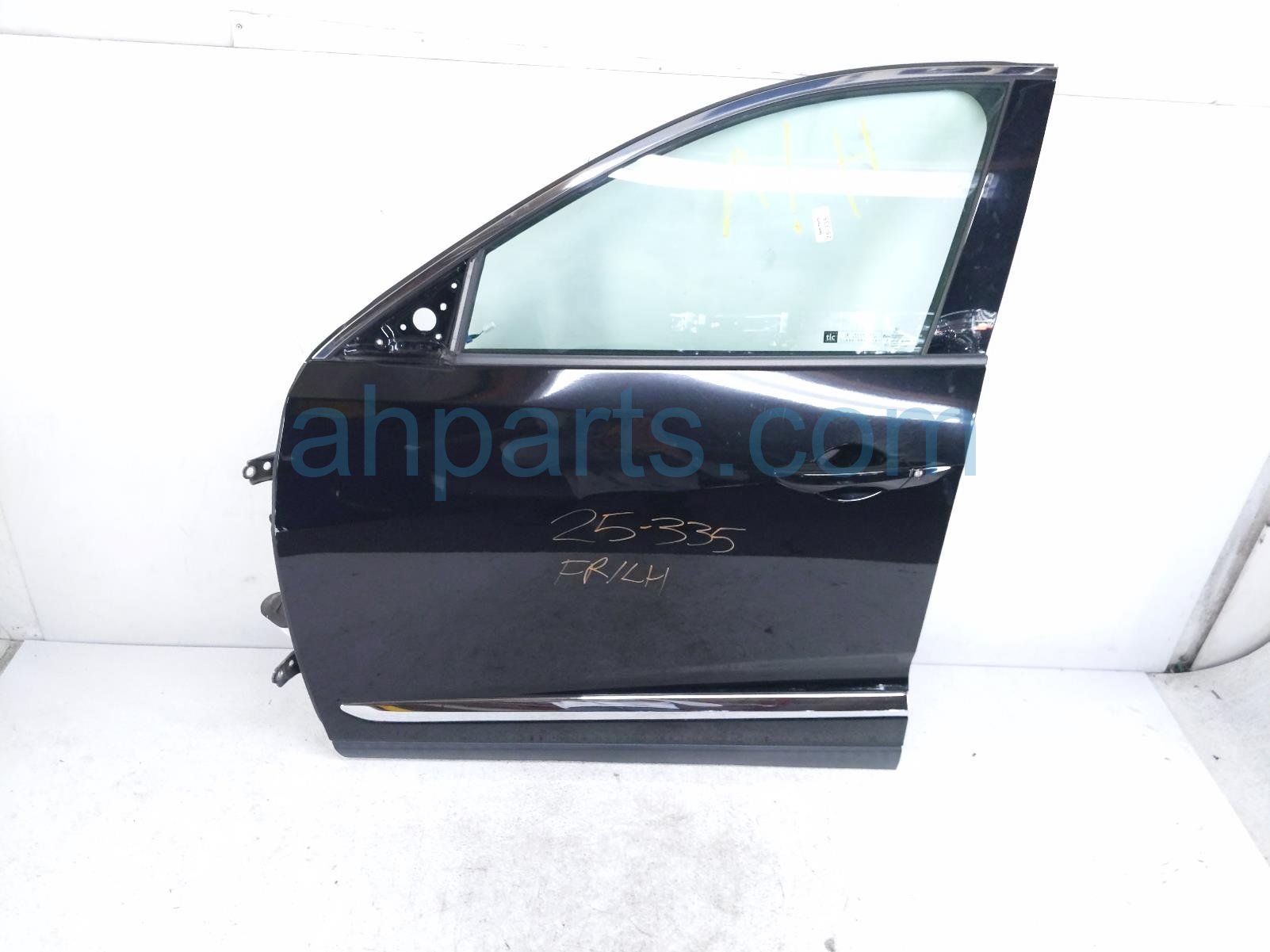 Acura FR/LH DOOR - BLACK - NO MIRROR/TRIM