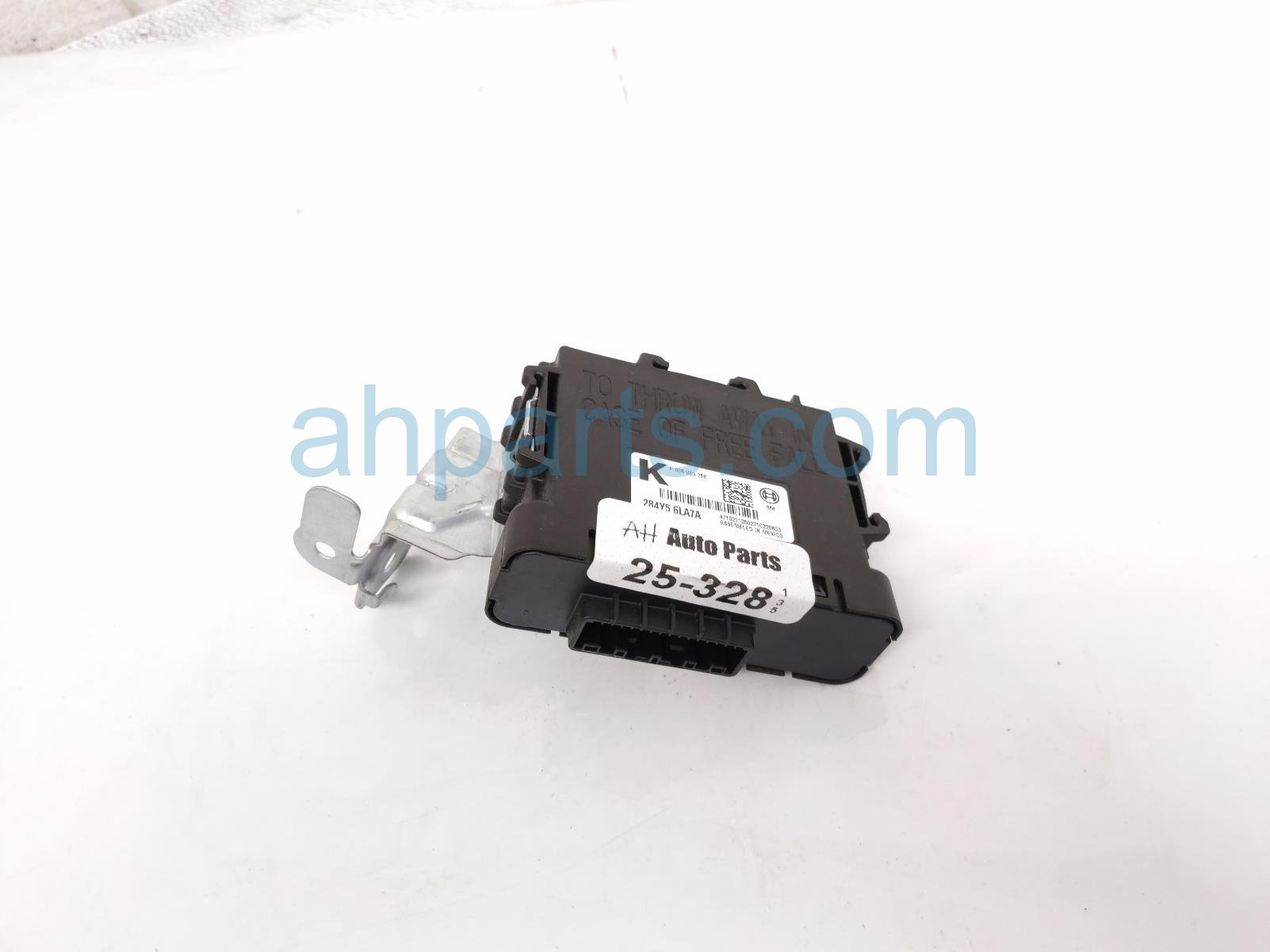 Nissan MULTI GATEWAY CONTROL UNIT ASSY