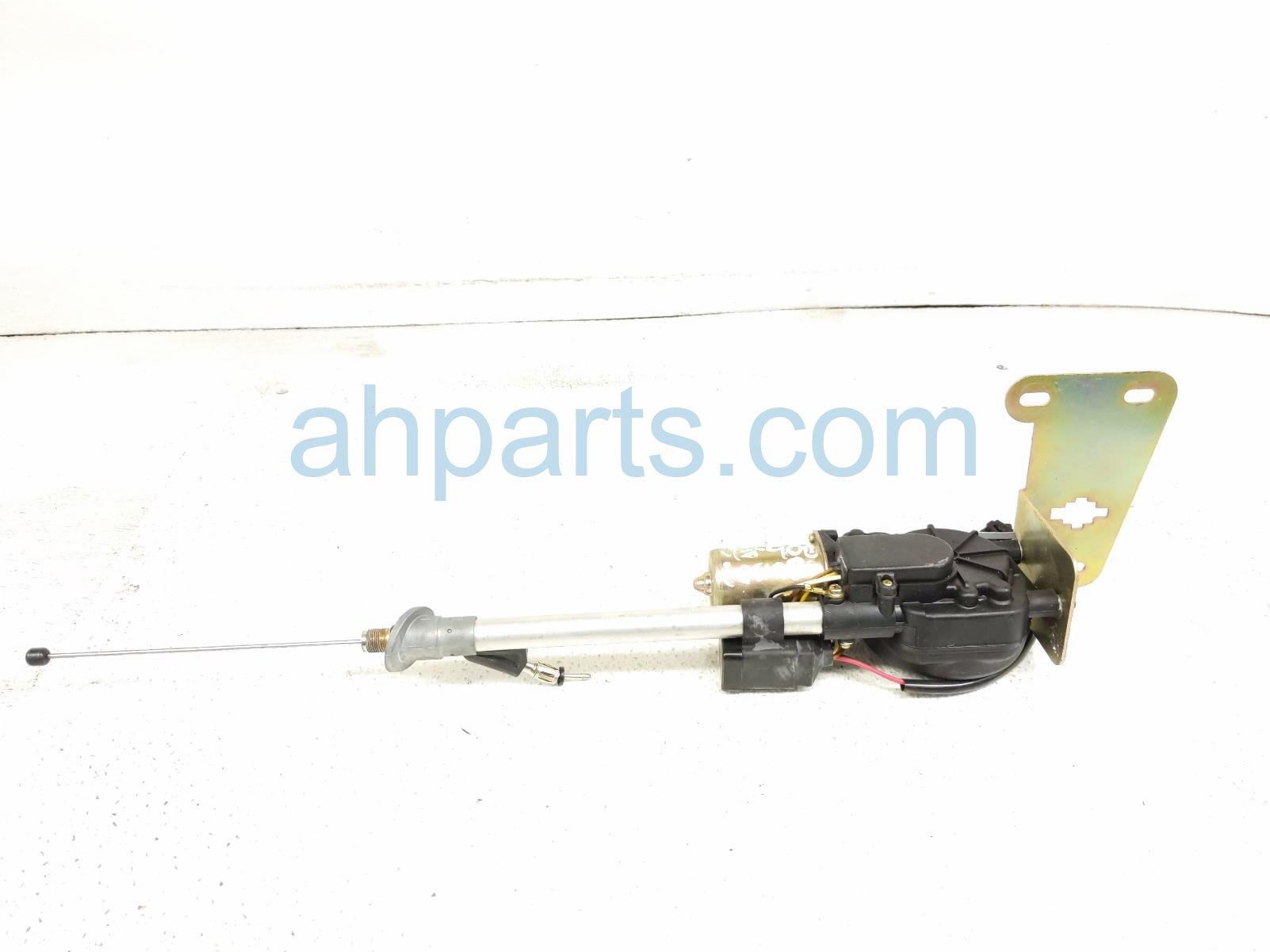$80 Saab POWER ANTENNA ASSY