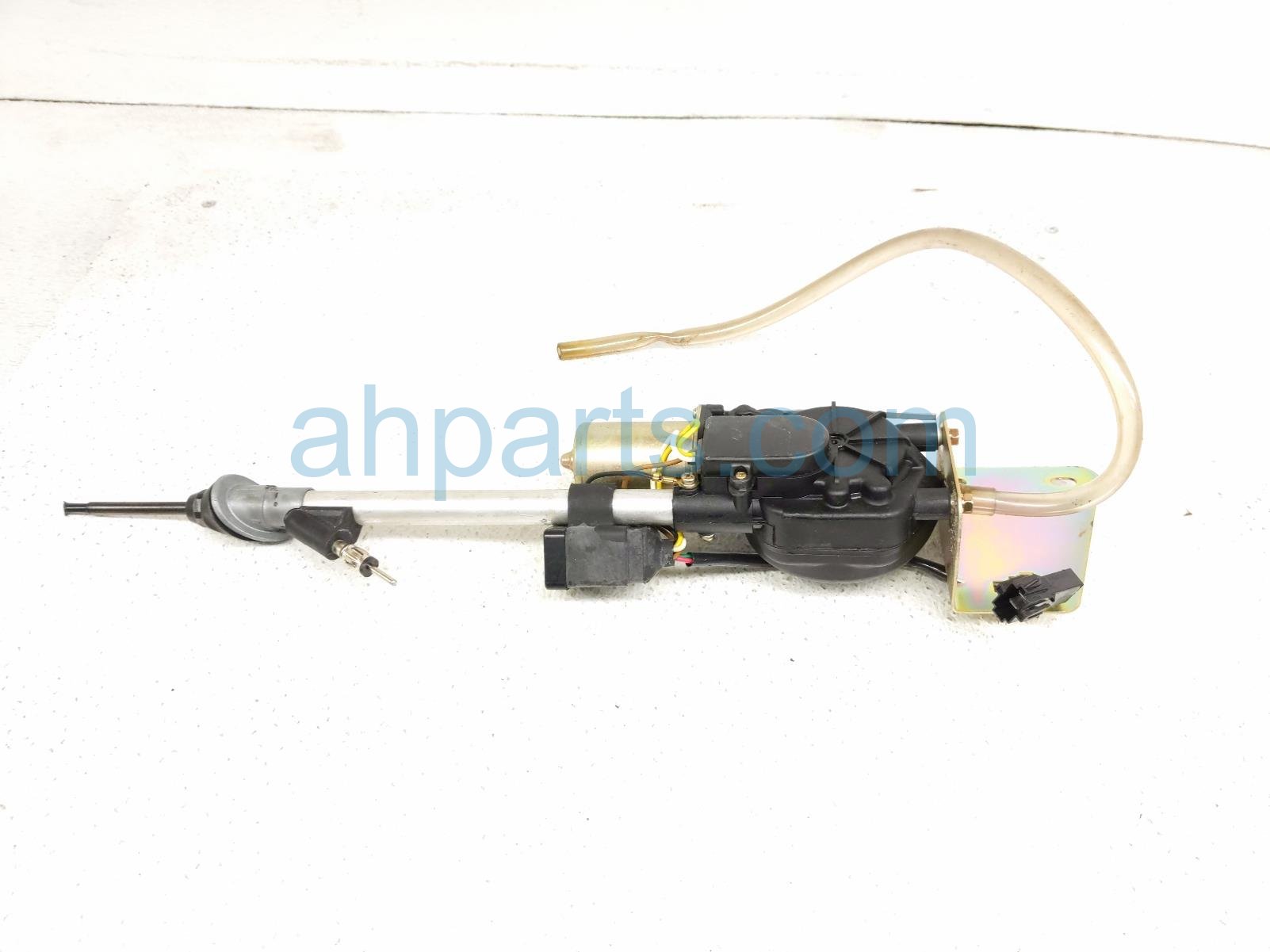 $80 Saab POWER ANTENNA ASSY