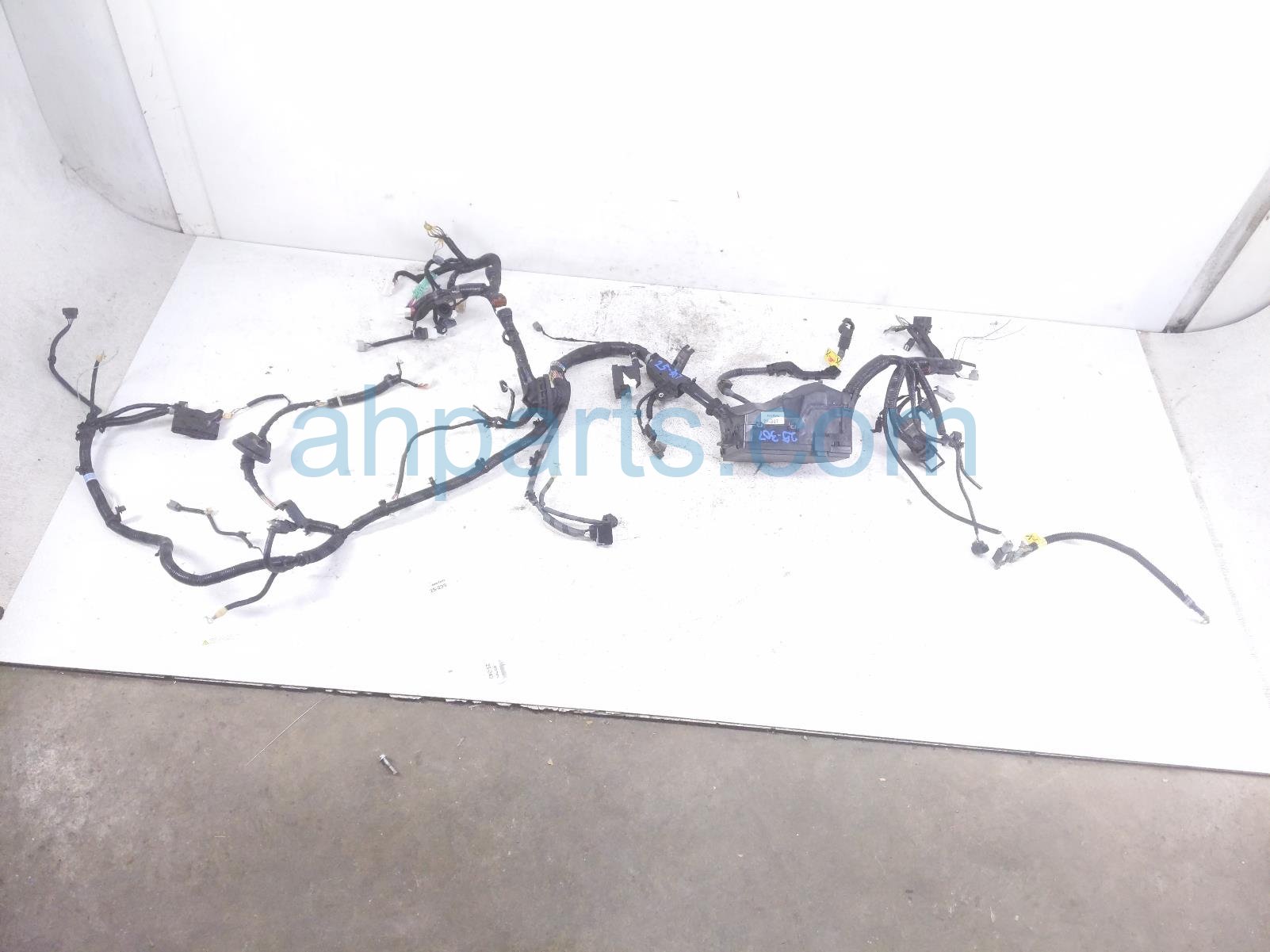 $249 Honda ENGINE ROOM HARNESS W/FUSE - HYB SP