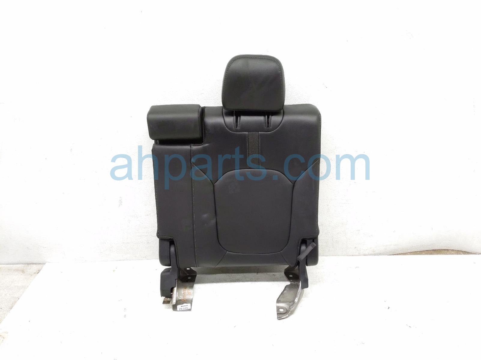 Honda 2ND ROW LH SEAT BACK - BLK LTHR