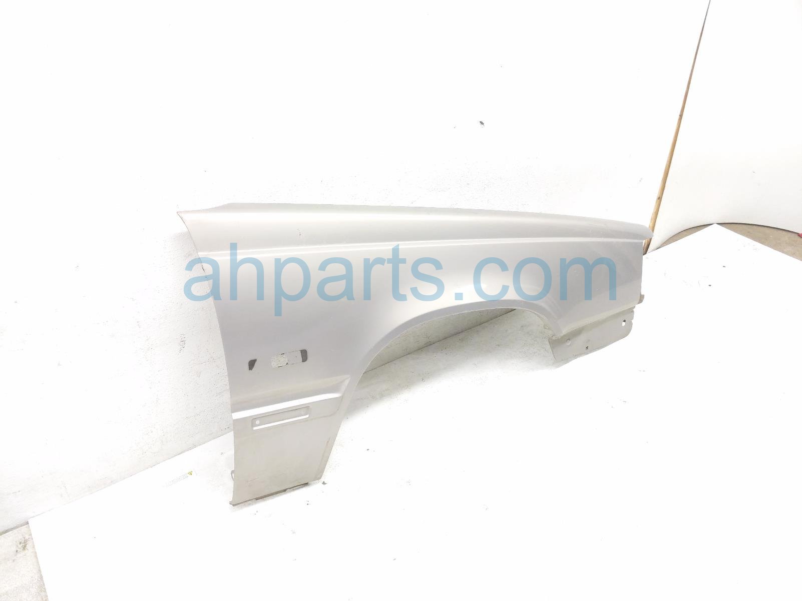 $69 Volvo RH FENDER - SILVER