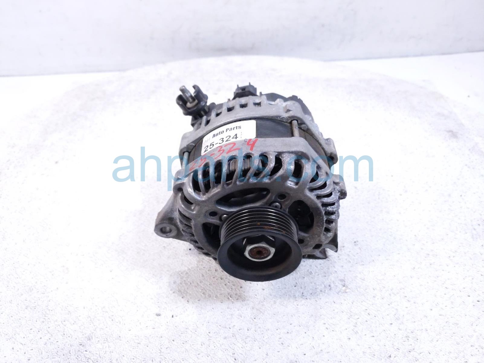 $100 Ford ALTERNATOR / GENERATOR
