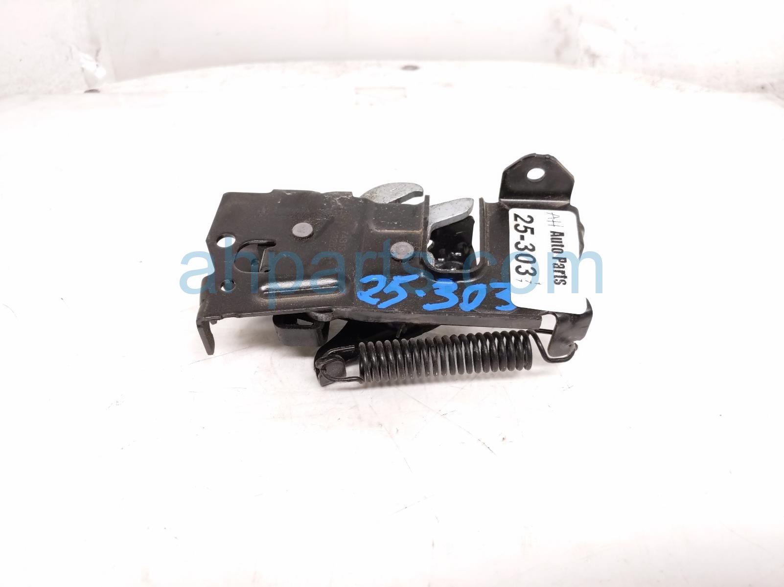$50 BMW FRONT LH HOOD LATCH LOCK + RELEASE