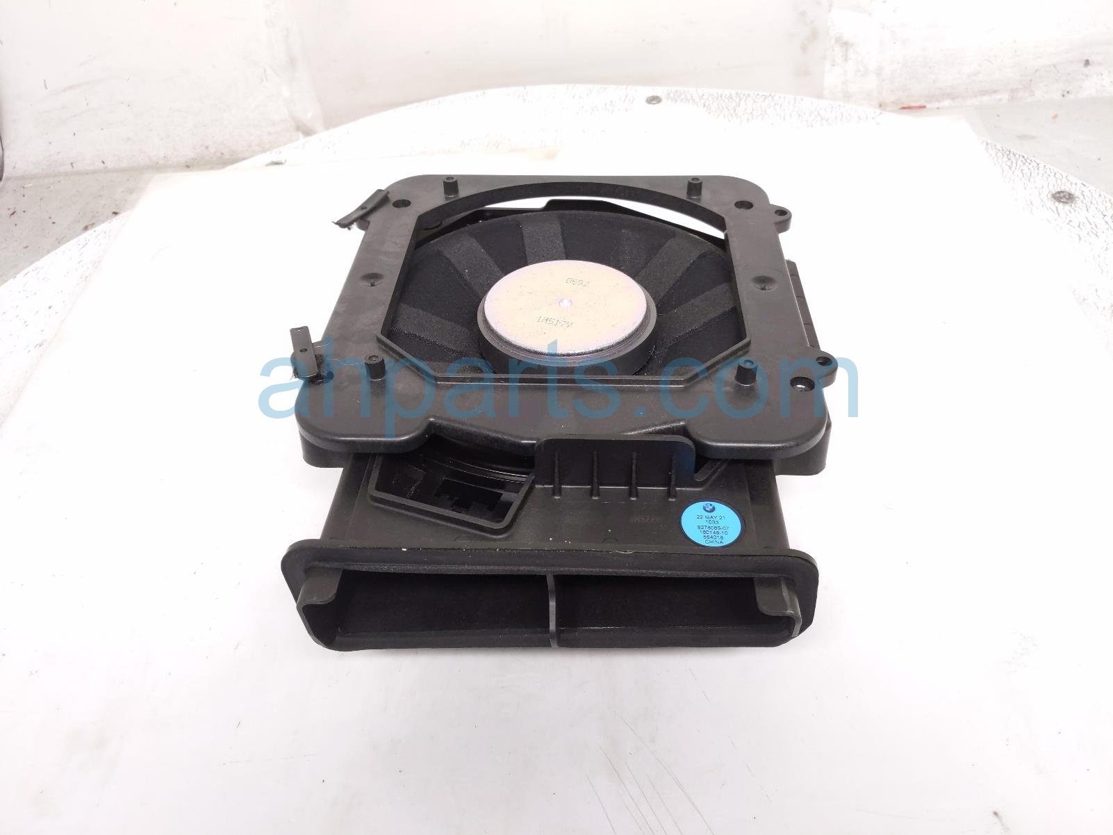 $89 BMW FR/LH UNDERSEAT SUBWOOFER ASSY