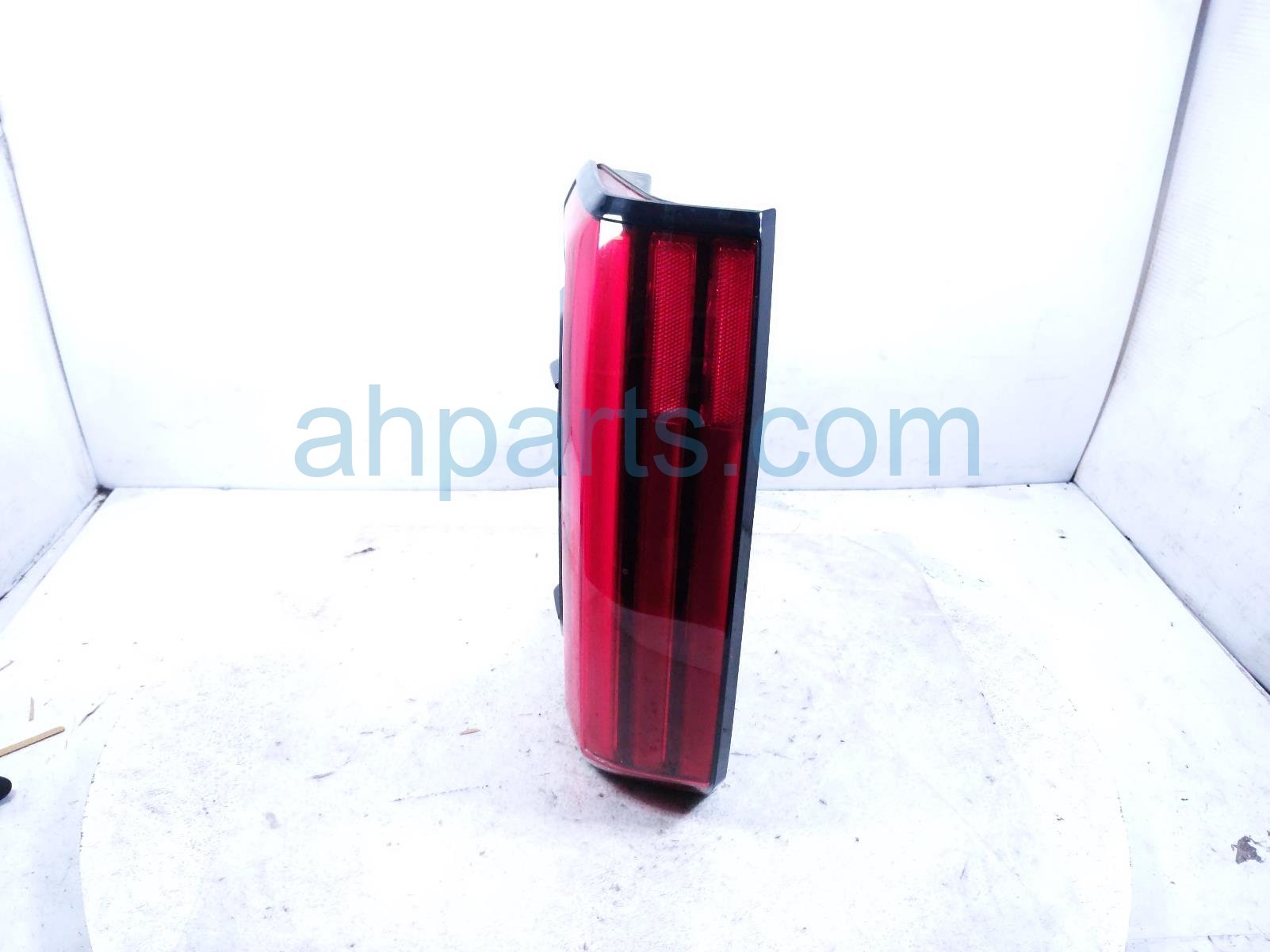 $350 Toyota RH TAIL LAMP (ON BODY)