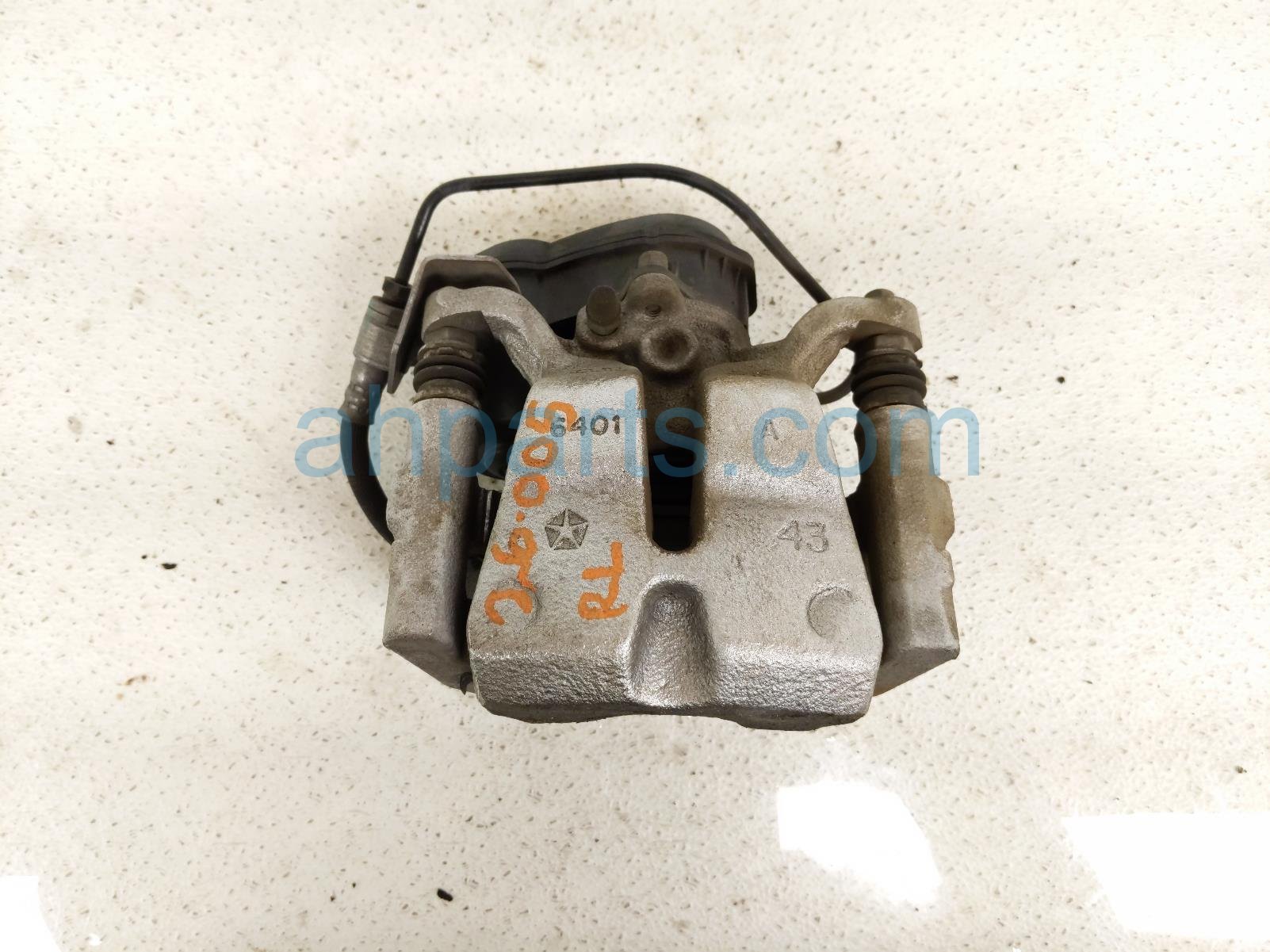 2023 Jeep Cherokee Rear Driver Brake Caliper 68526655AA Replacement 2023 Jeep Cherokee Rear Driver Brake Caliper 68526655AA Replacement thumbnail