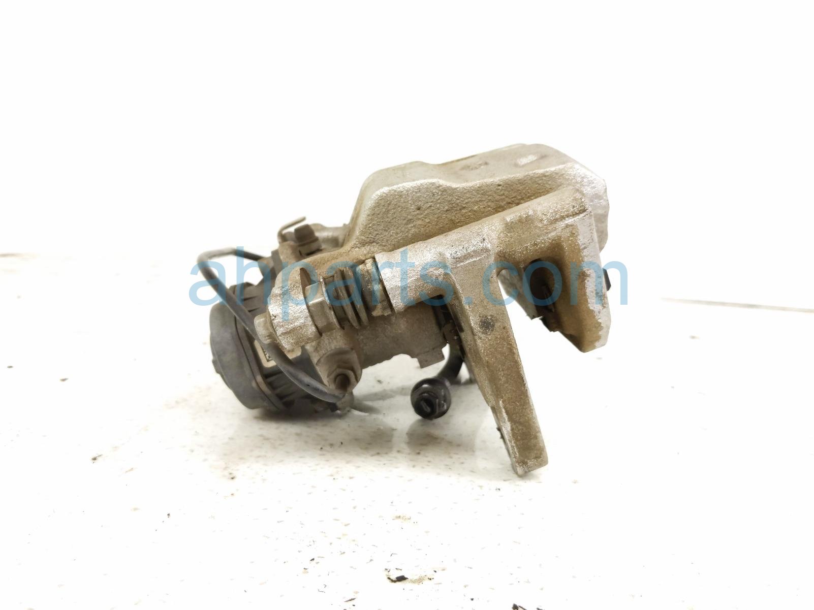 2023 Jeep Cherokee Rear Passenger Brake Caliper 68526656AA Replacement 2023 Jeep Cherokee Rear Passenger Brake Caliper 68526656AA Replacement thumbnail