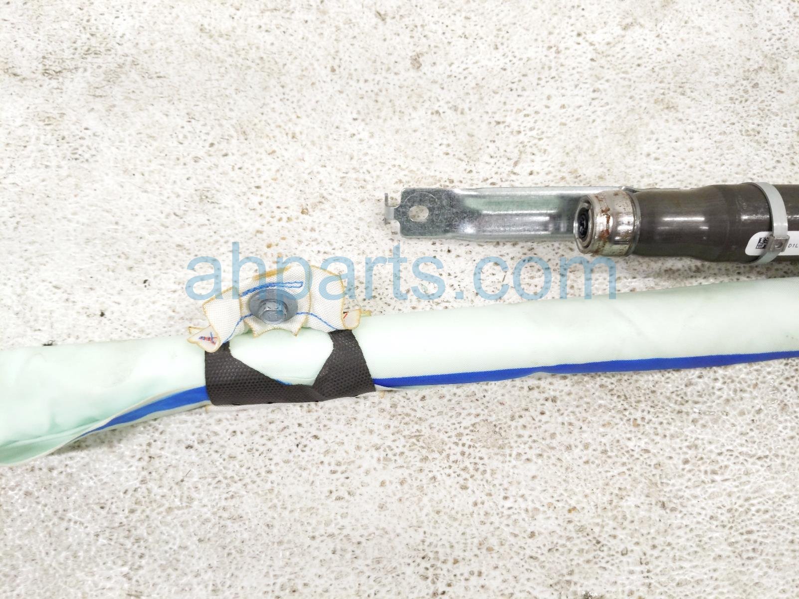 2023 Jeep Cherokee Driver Roof Curtain Airbag 68371577AD Replacement 2023 Jeep Cherokee Driver Roof Curtain Airbag 68371577AD Replacement thumbnail