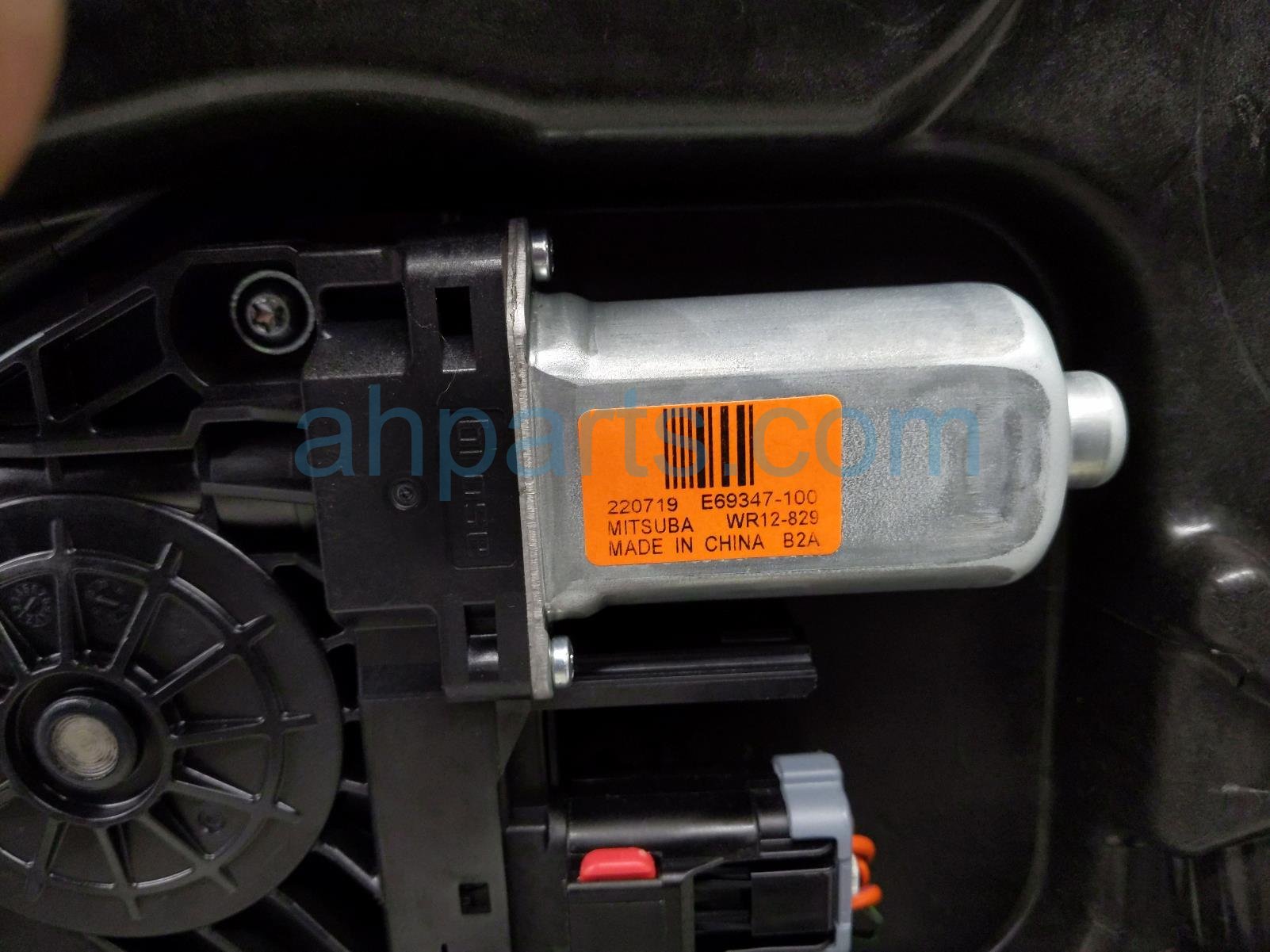 2023 Jeep Cherokee Front Passenger Door Blue No Mirror/trim 68640462AA Replacement 2023 Jeep Cherokee Front Passenger Door Blue No Mirror/trim 68640462AA Replacement thumbnail