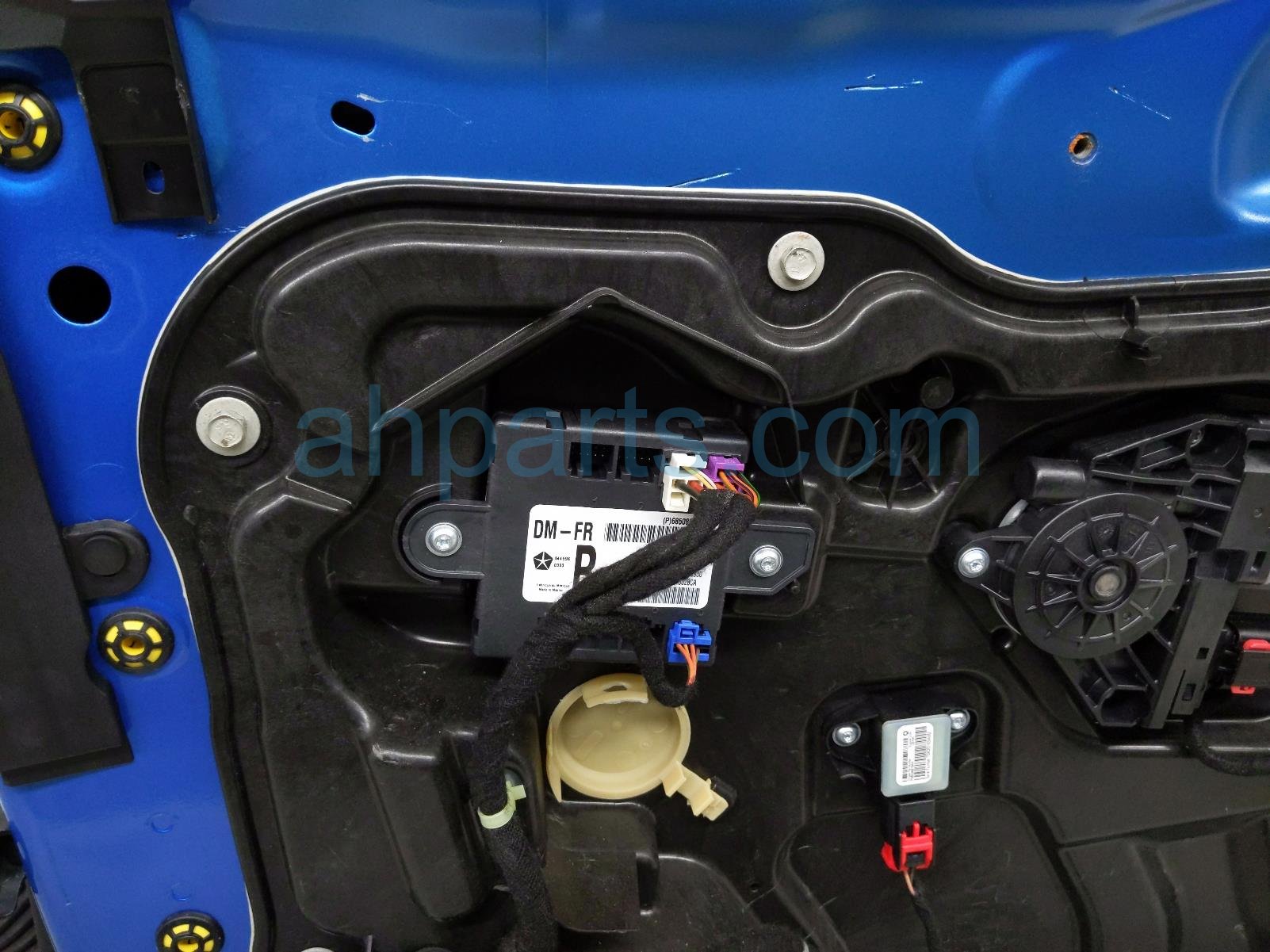 2023 Jeep Cherokee Front Passenger Door Blue No Mirror/trim 68640462AA Replacement 2023 Jeep Cherokee Front Passenger Door Blue No Mirror/trim 68640462AA Replacement thumbnail