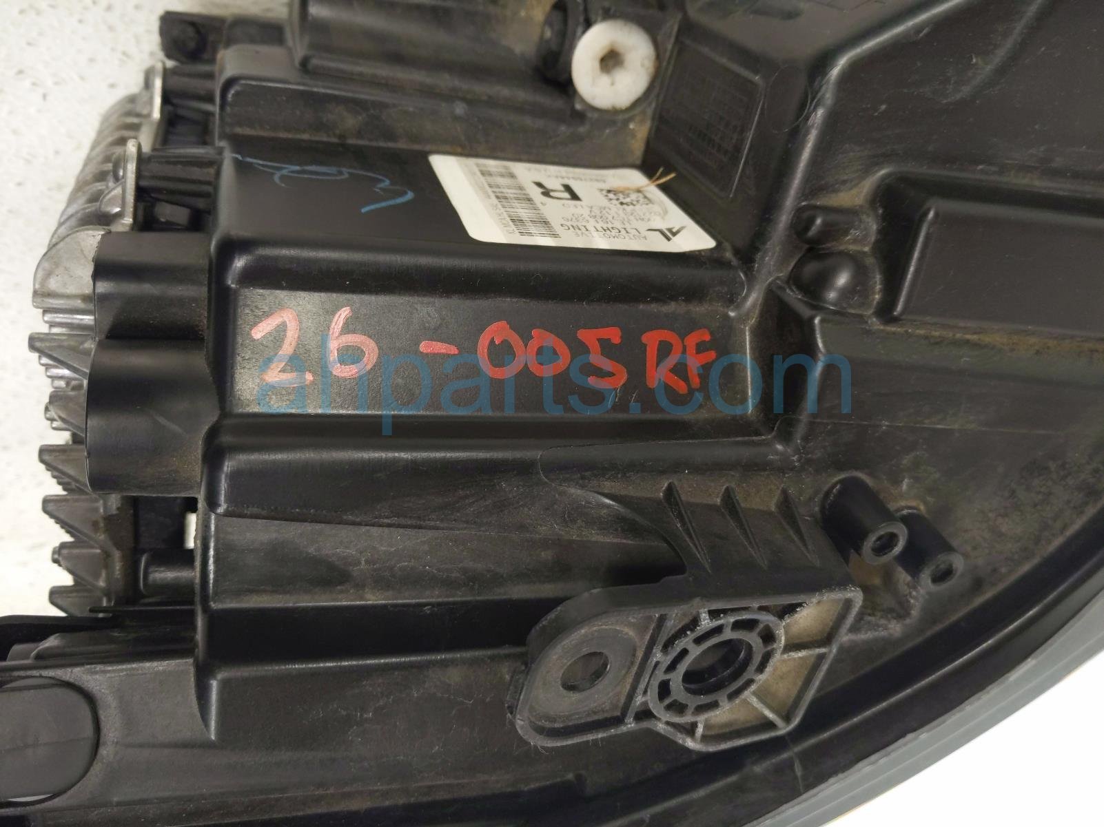 2023 Jeep Cherokee Headlight Passenger Headlamp / Light 68275944AK Replacement 2023 Jeep Cherokee Headlight Passenger Headlamp / Light 68275944AK Replacement thumbnail