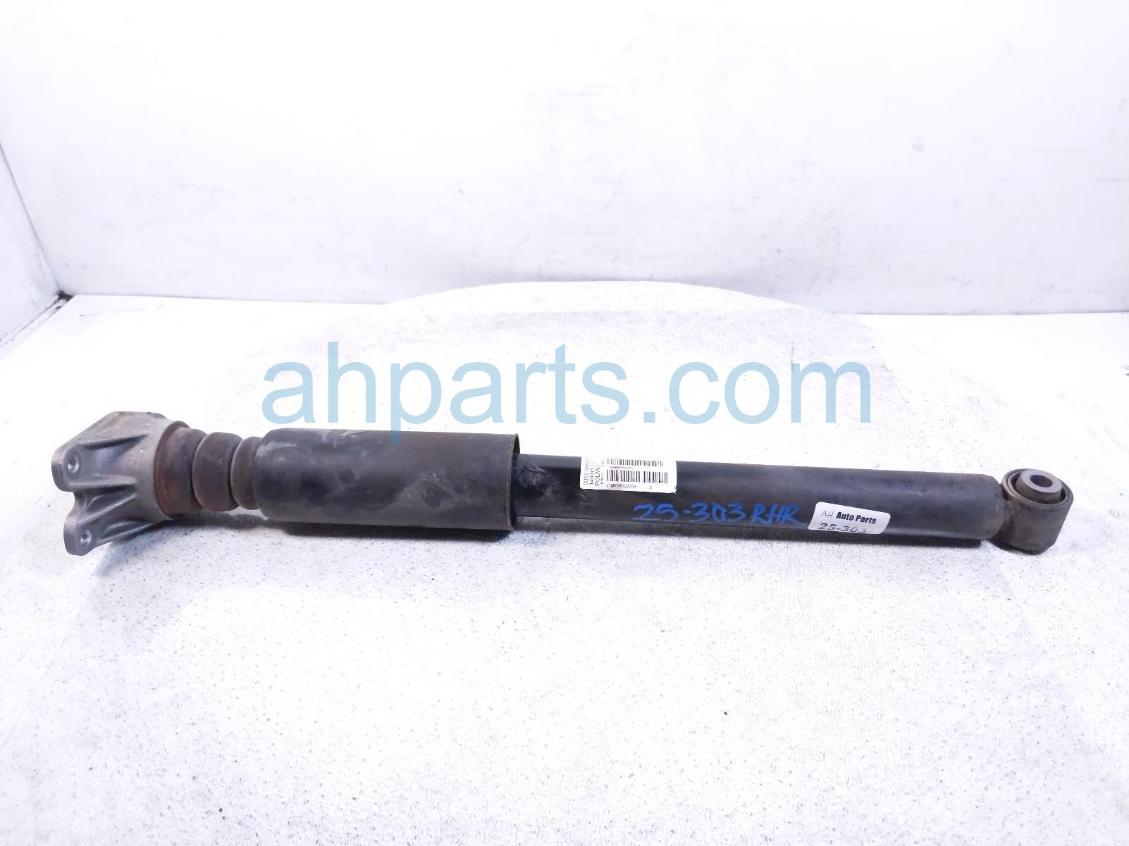 $40 BMW RR/RH SHOCK ABSORBER