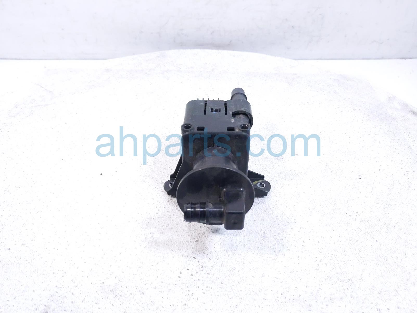 $99 Toyota FUEL VAPOR LEAK DETECTION PUMP