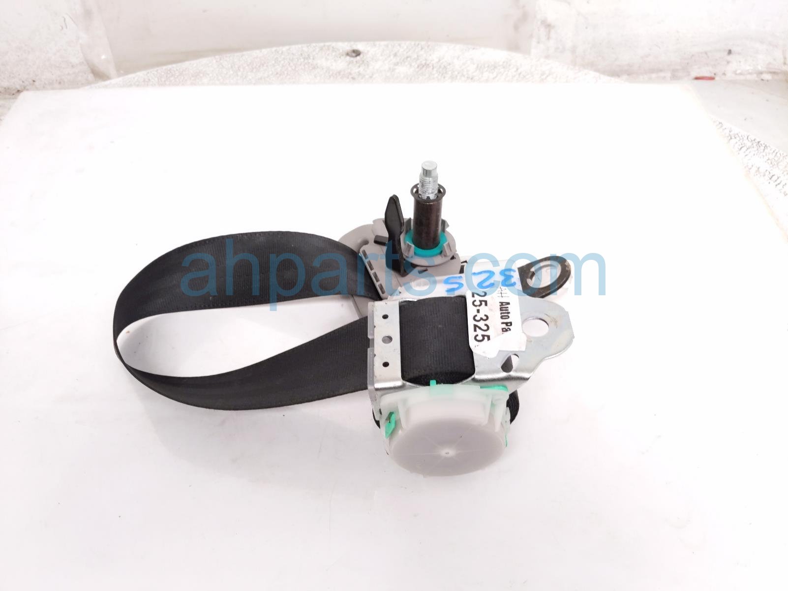 3RD ROW Driver BELT RETRACTOR - BLACK