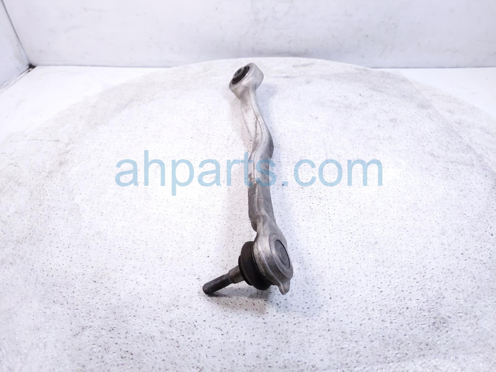 2018 Lexus Is300 Rear Passenger Trailing Lower Control Arm 48705 30120 Replacement 2018 Lexus Is300 Rear Passenger Trailing Lower Control Arm 48705 30120 Replacement thumbnail