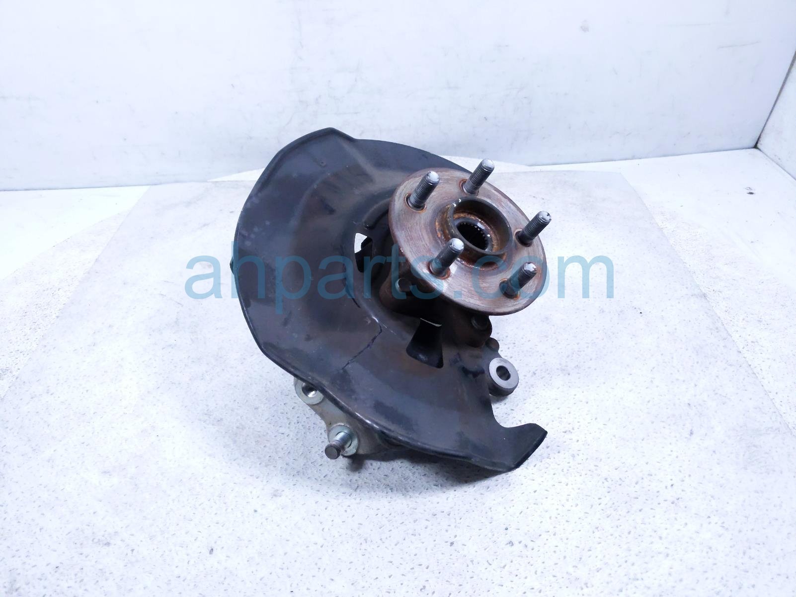 Toyota FR/RH SPINDLE KNUCKLE HUB