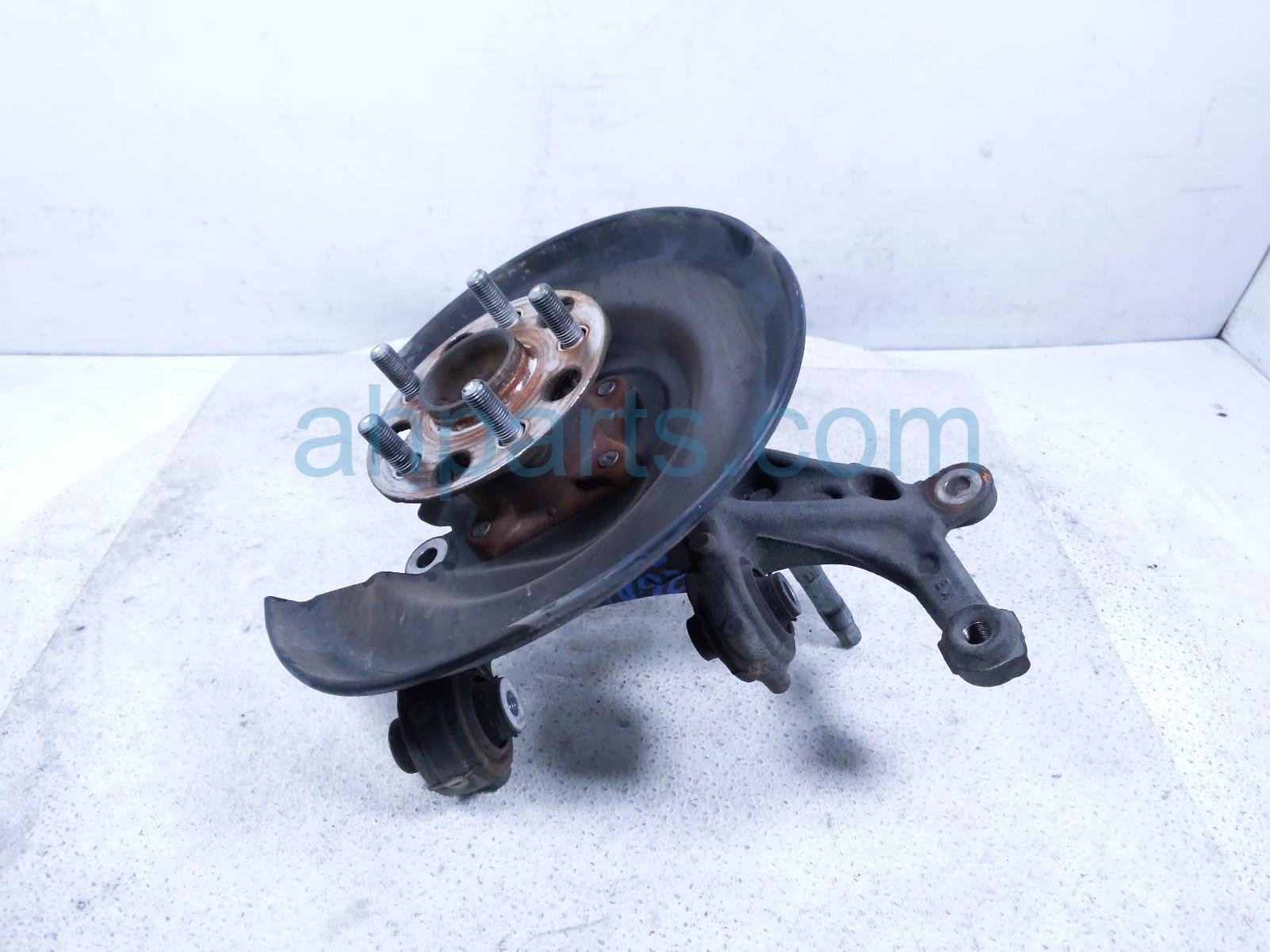 Toyota RR/RH SPINDLE KNUCKLE HUB