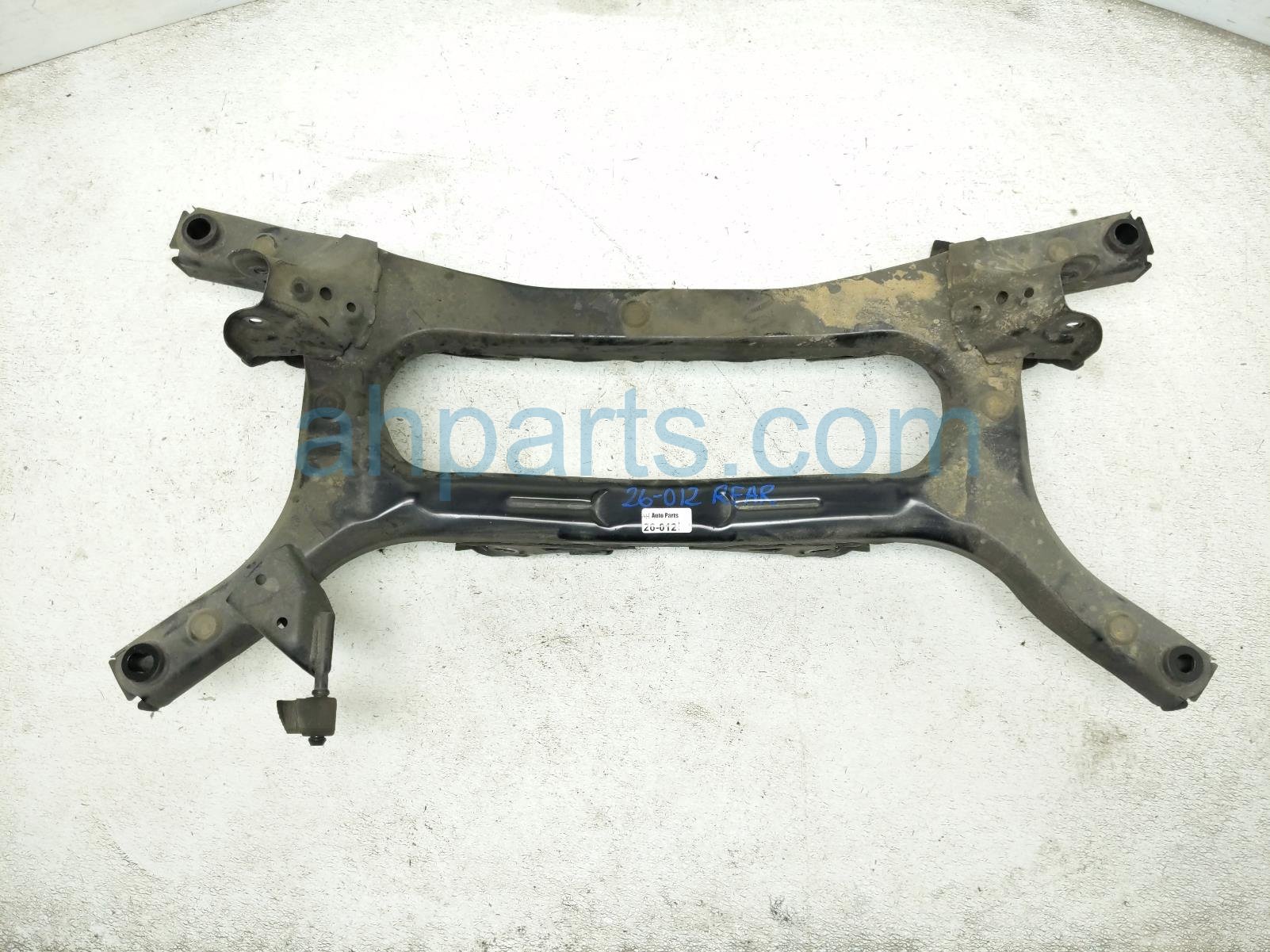 Toyota REAR SUB FRAME / CRADLE