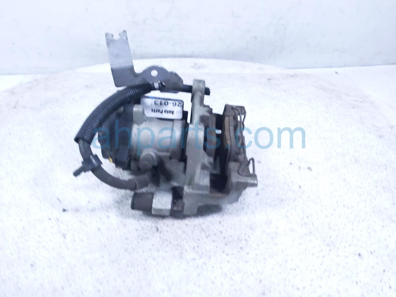 2017 Ford Fusion Rear Passenger Brake Caliper DG9Z 2552 C Replacement 2017 Ford Fusion Rear Passenger Brake Caliper DG9Z 2552 C Replacement thumbnail