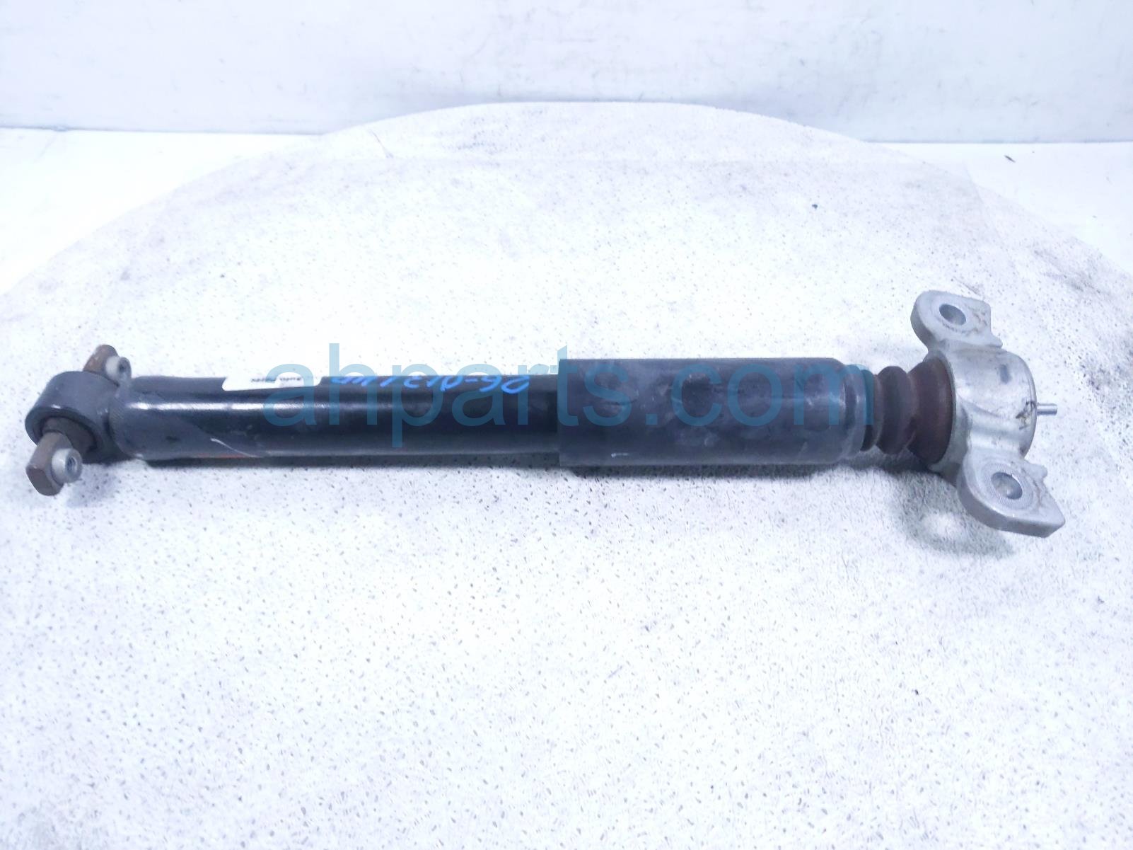 Ford RR/LH SHOCK ABSORBER Ford RR/LH SHOCK ABSORBER