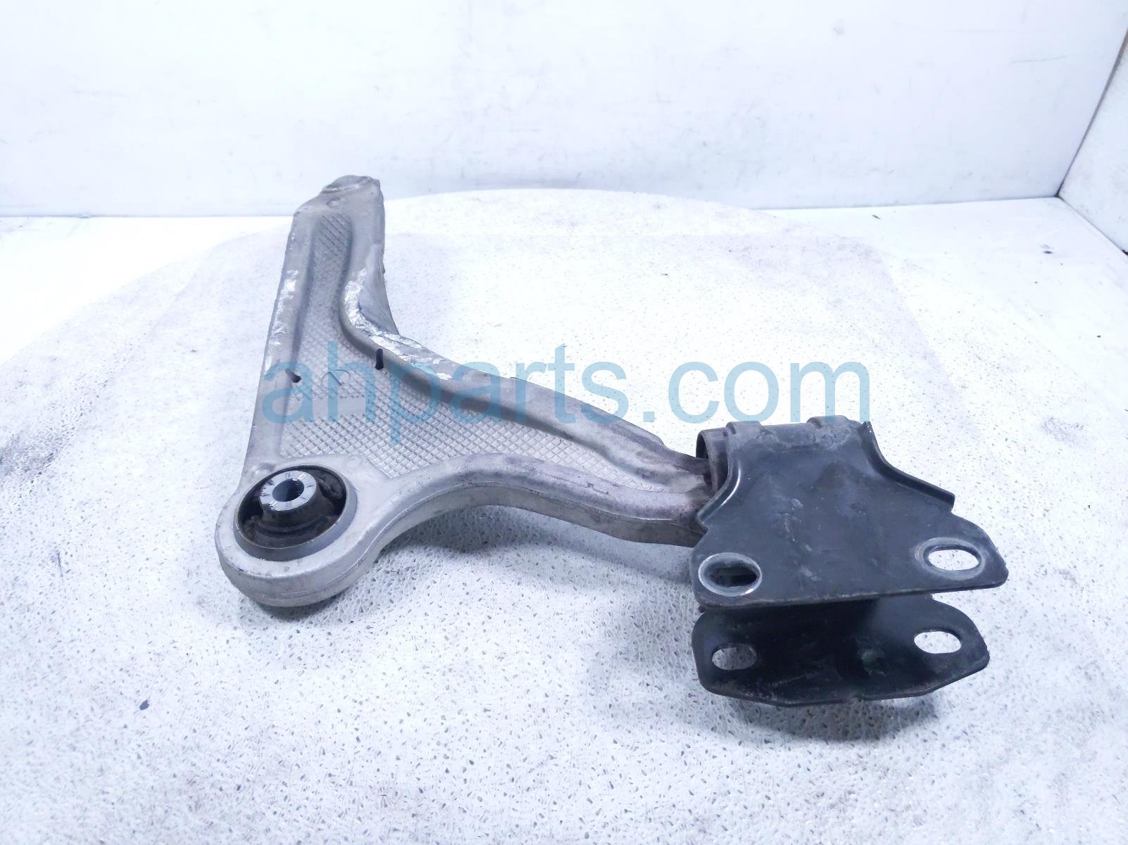 2017 Ford Fusion Front Driver Lower Control Arm GS7Z 3079 B Replacement 2017 Ford Fusion Front Driver Lower Control Arm GS7Z 3079 B Replacement thumbnail