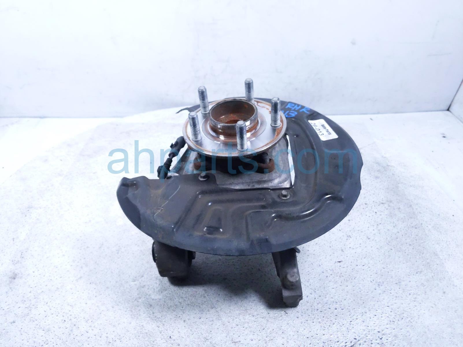 Ford RR/RH SPINDLE KNUCKLE HUB Ford RR/RH SPINDLE KNUCKLE HUB