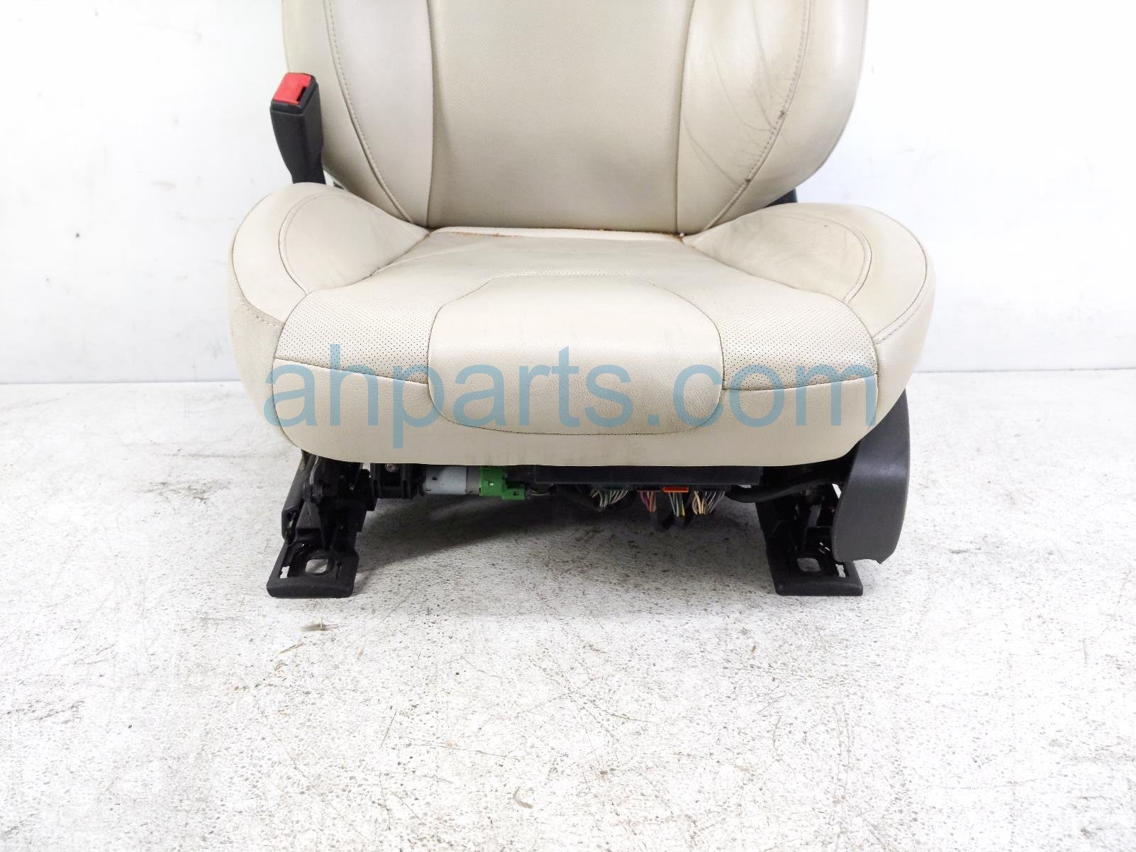 2017 Ford Fusion Front Driver Seat Grey W/ Airbag HS7Z 54611A08 BJ Replacement 2017 Ford Fusion Front Driver Seat Grey W/ Airbag HS7Z 54611A08 BJ Replacement thumbnail