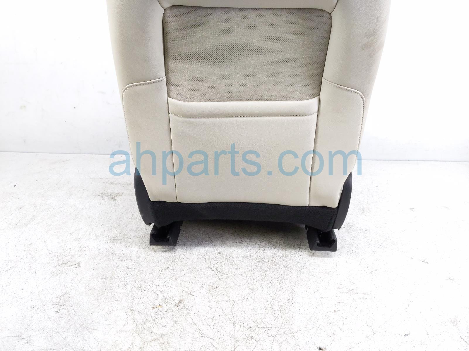 2017 Ford Fusion Front Driver Seat Grey W/ Airbag HS7Z 54611A08 BJ Replacement 2017 Ford Fusion Front Driver Seat Grey W/ Airbag HS7Z 54611A08 BJ Replacement thumbnail