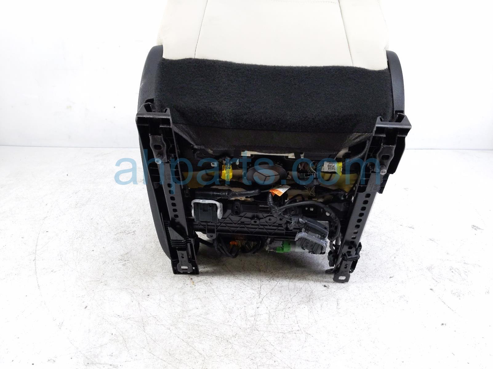 2017 Ford Fusion Front Driver Seat Grey W/ Airbag HS7Z 54611A08 BJ Replacement 2017 Ford Fusion Front Driver Seat Grey W/ Airbag HS7Z 54611A08 BJ Replacement thumbnail