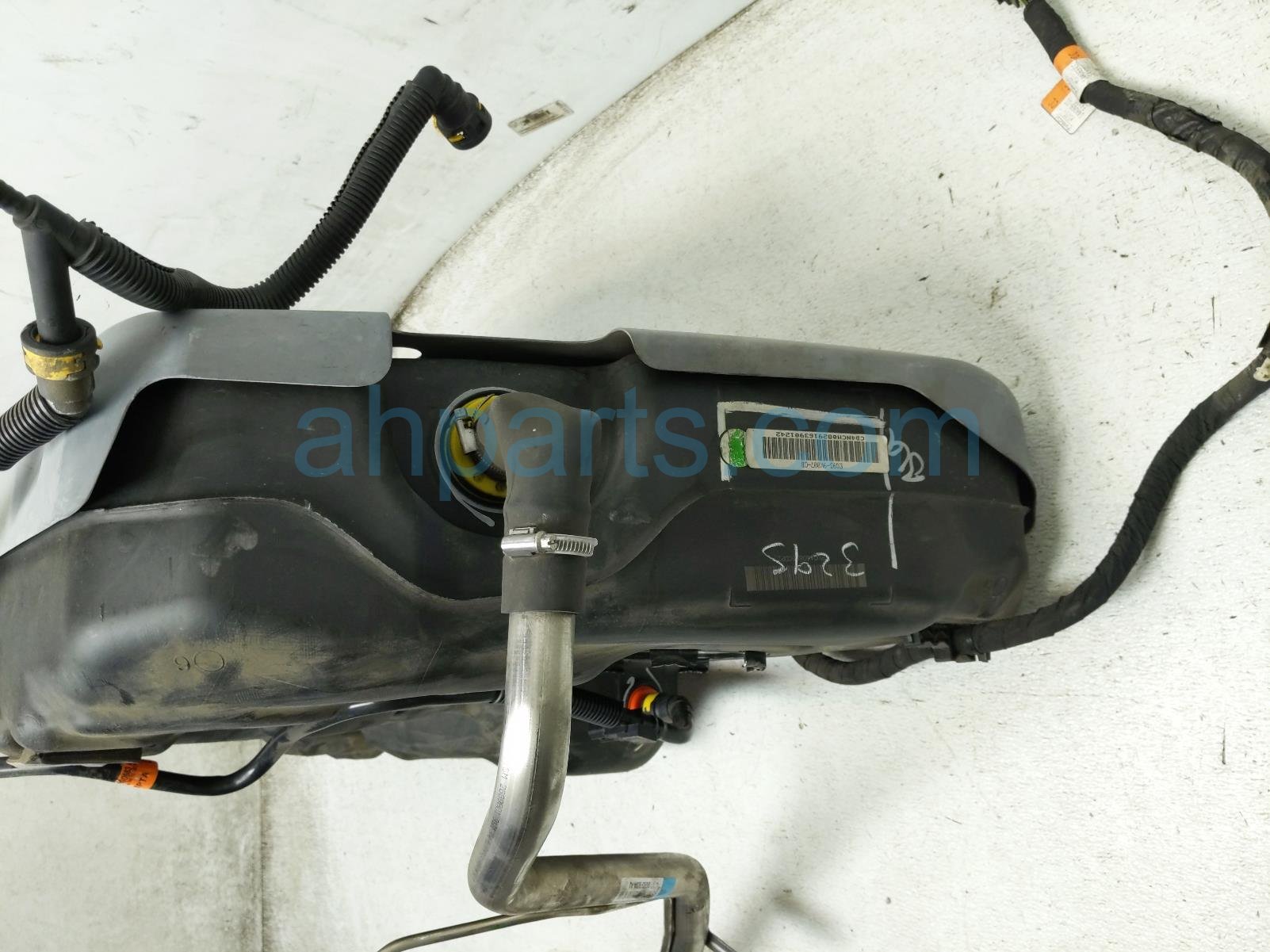 2017 Ford Fusion Gas / Fuel Tank EG9Z 9002 G Replacement 2017 Ford Fusion Gas / Fuel Tank EG9Z 9002 G Replacement thumbnail